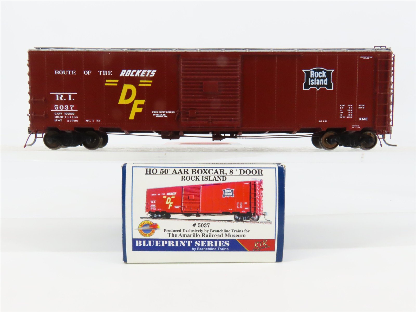 HO Scale Branchline Trains 5037 RI Rock Island 50' Box Car 5037 RTR