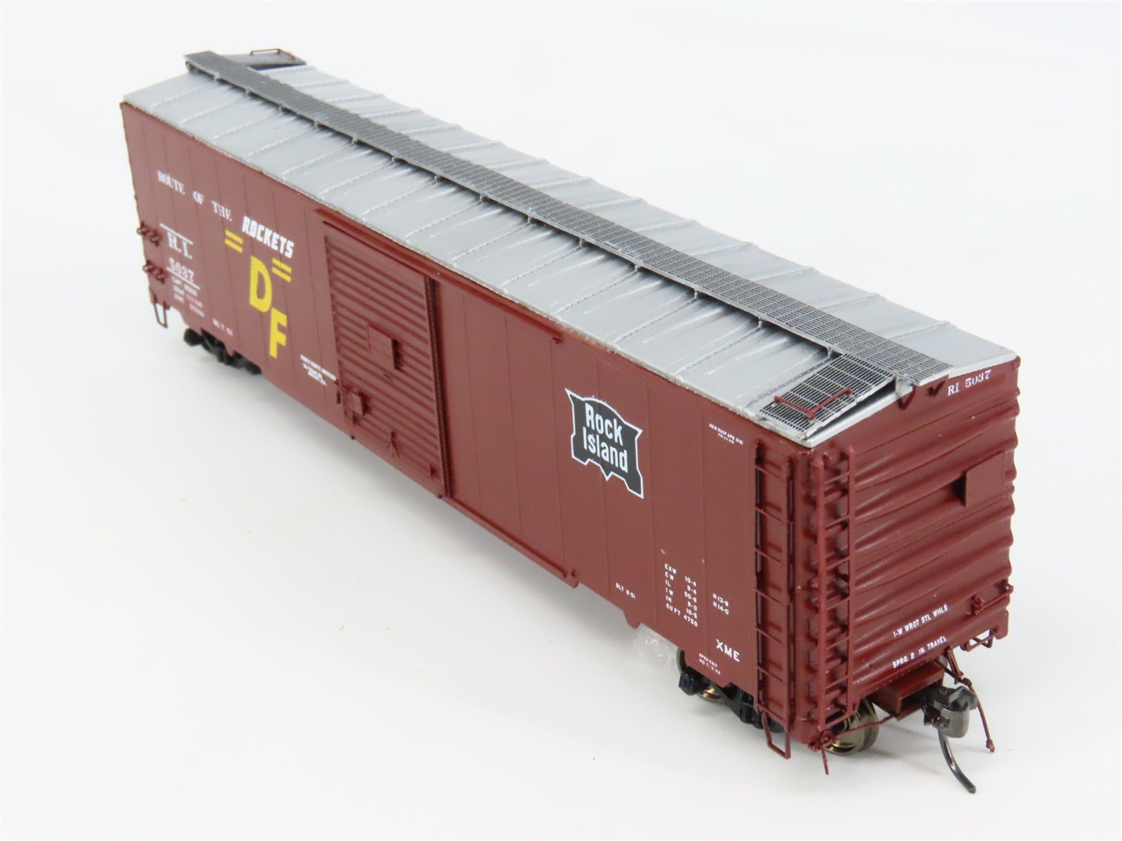 HO Scale Branchline Trains RI Rock Island 50' Box Car 5037 RTR