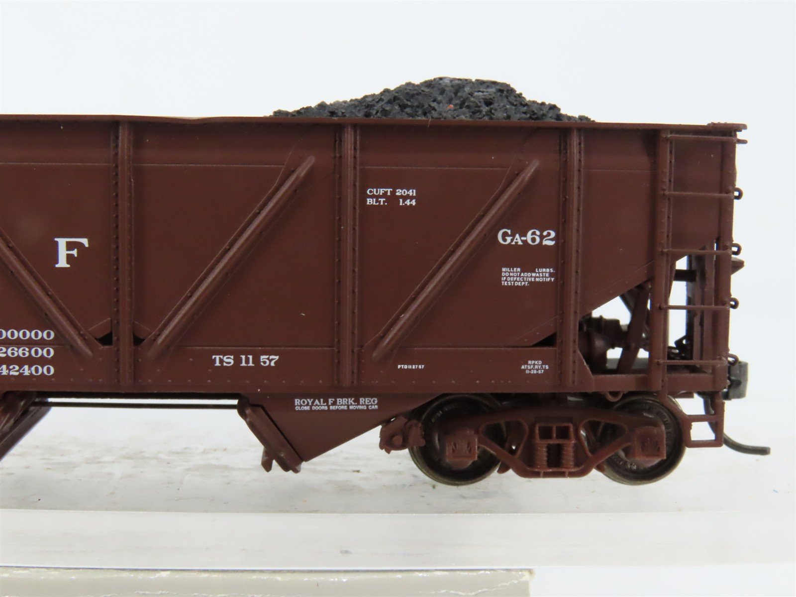 HO Scale PROTO 2000 920-31614 ATSF Santa Fe 2-Bay War Emergency Hopper RTR