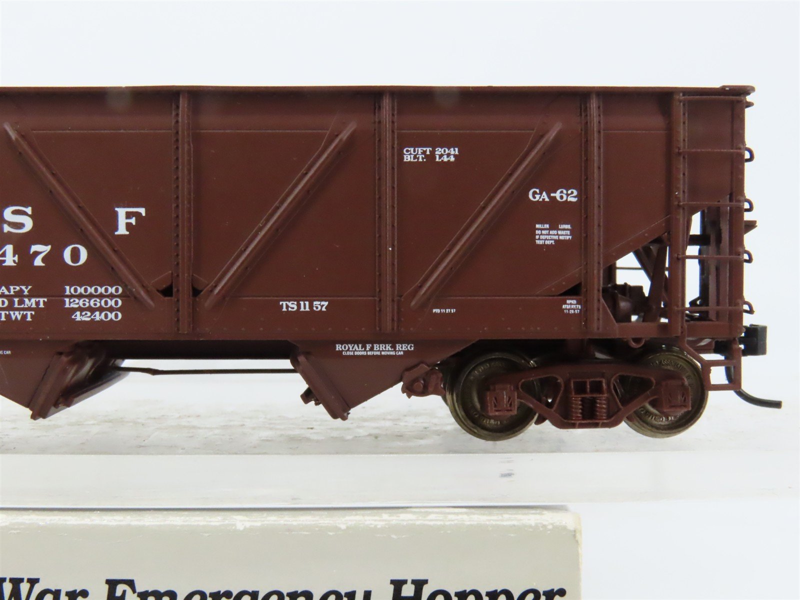 PROTO 2000 23570 ATSF Santa Fe 50 Ton War Emergency Hopper 180470 RTR