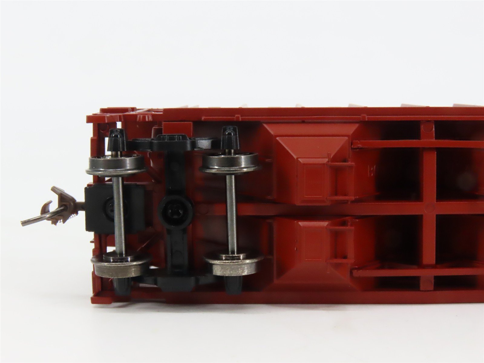 HO Scale Bowser 41308 ATSF Santa Fe 2-Bay Covered Hopper 181553 RTR