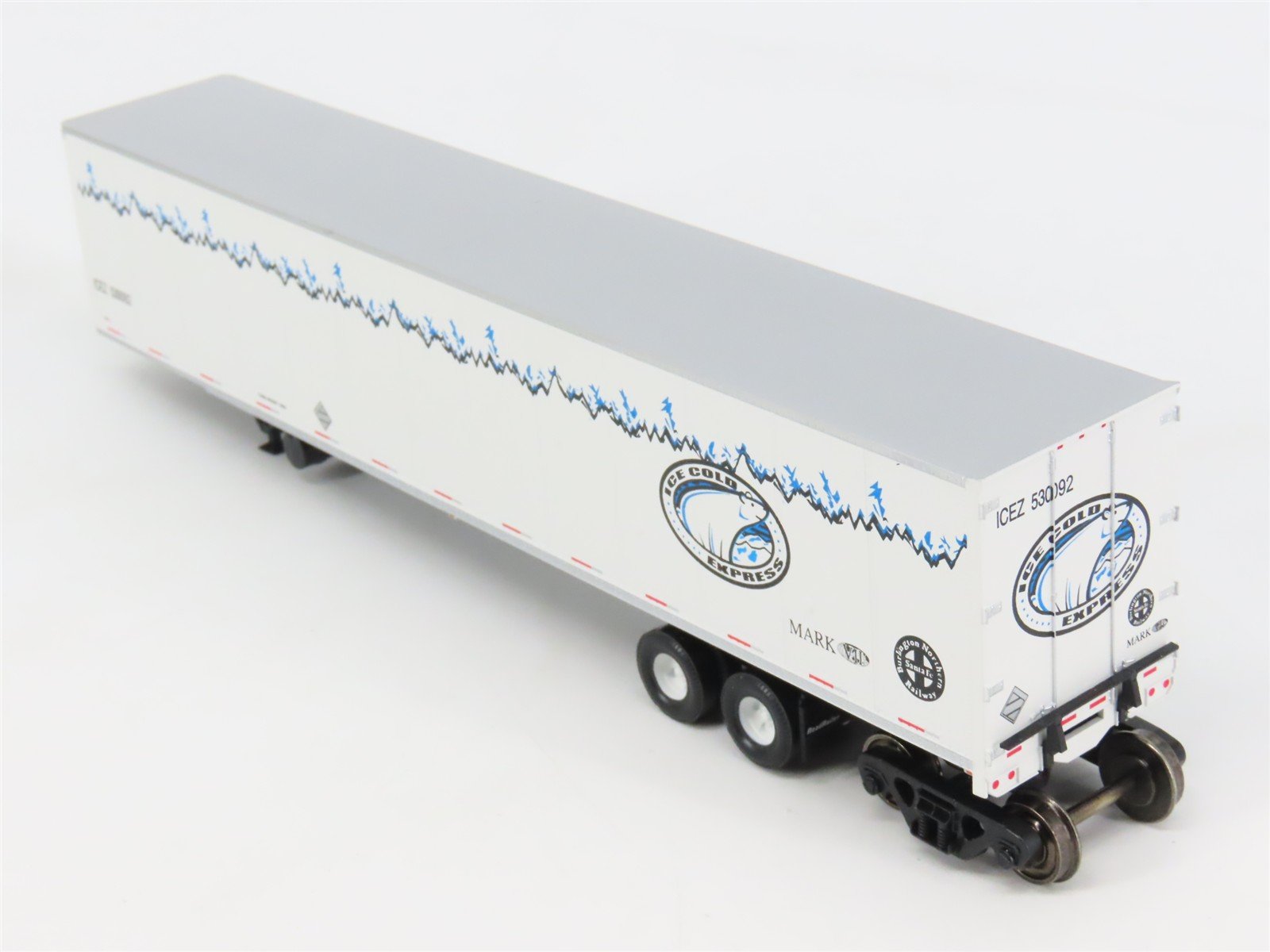 HO Scale Bowser 40857 BNSF Railway 53' 53' DuraPlate RoadRailer 530092 RTR