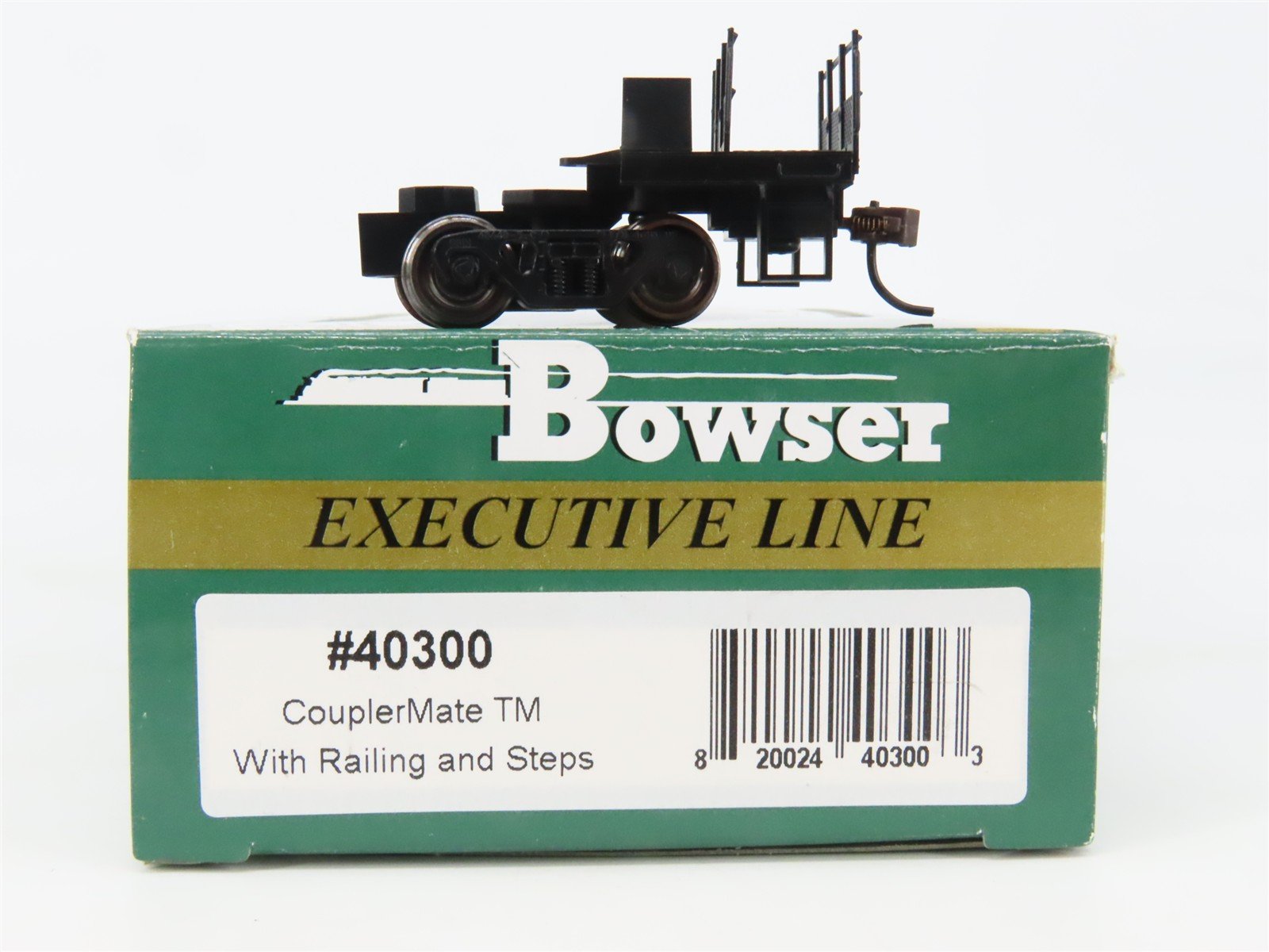 HO Scale Bowser 40300 CouplerMate with Railing and Steps RTR