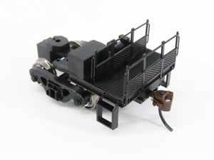 HO Scale Bowser 40300 CouplerMate with Railing and Steps RTR