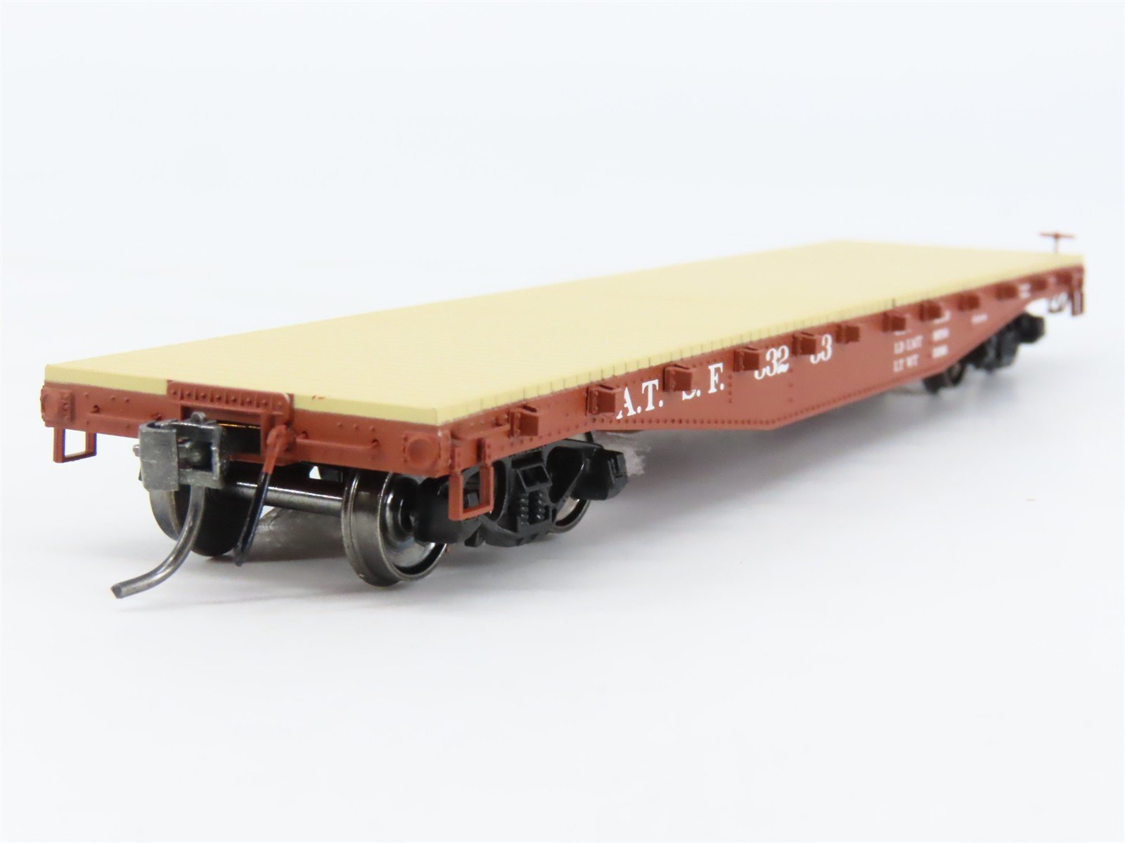 HO Scale Red Caboose RR-32301-22 ATSF Santa Fe 40' Fishbelly Flat Car 93293 RTR