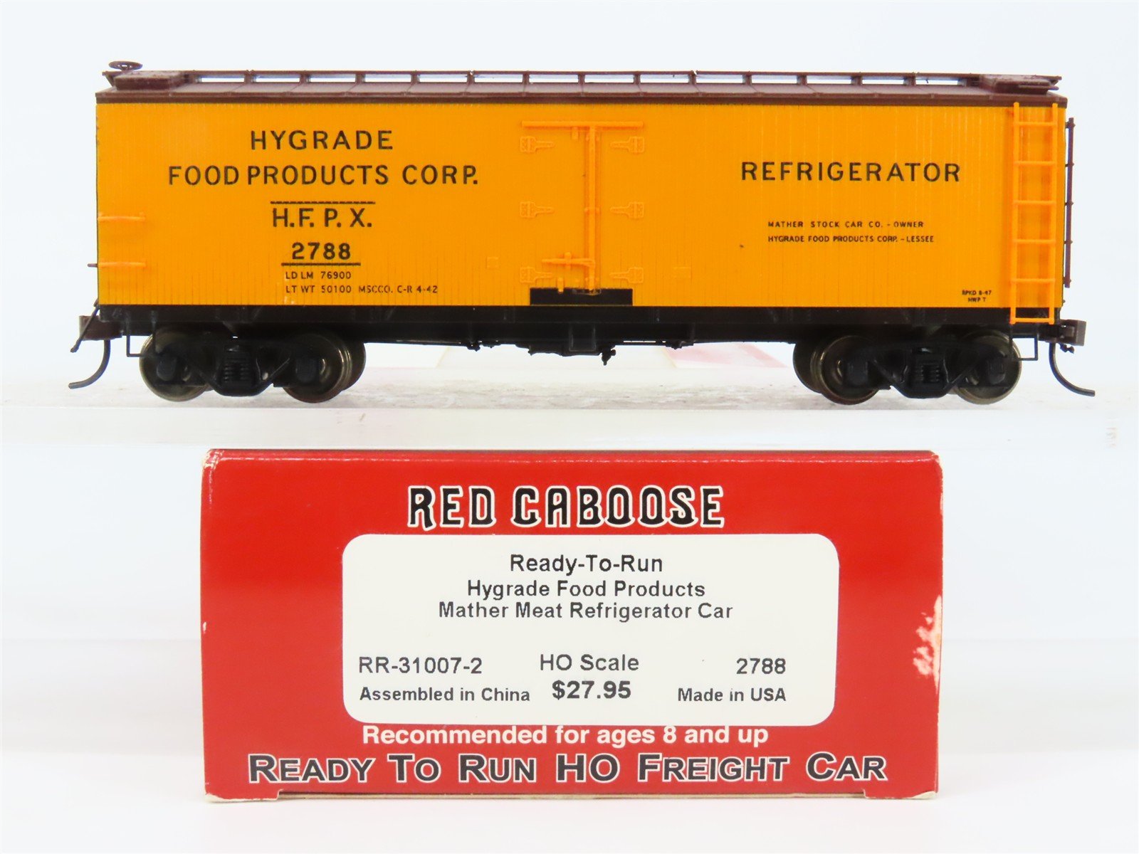 HO Scale Red Caboose RR-31007-2 HFPX Hygrade Food Products Reefer 2788 RTR