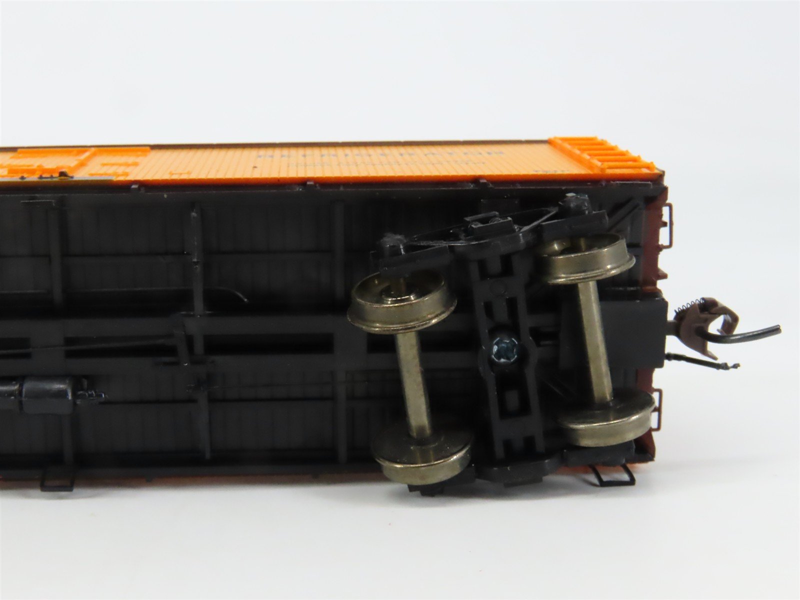 HO Scale Red Caboose RR-31007-2 HFPX Hygrade Food Products Reefer 2788 RTR
