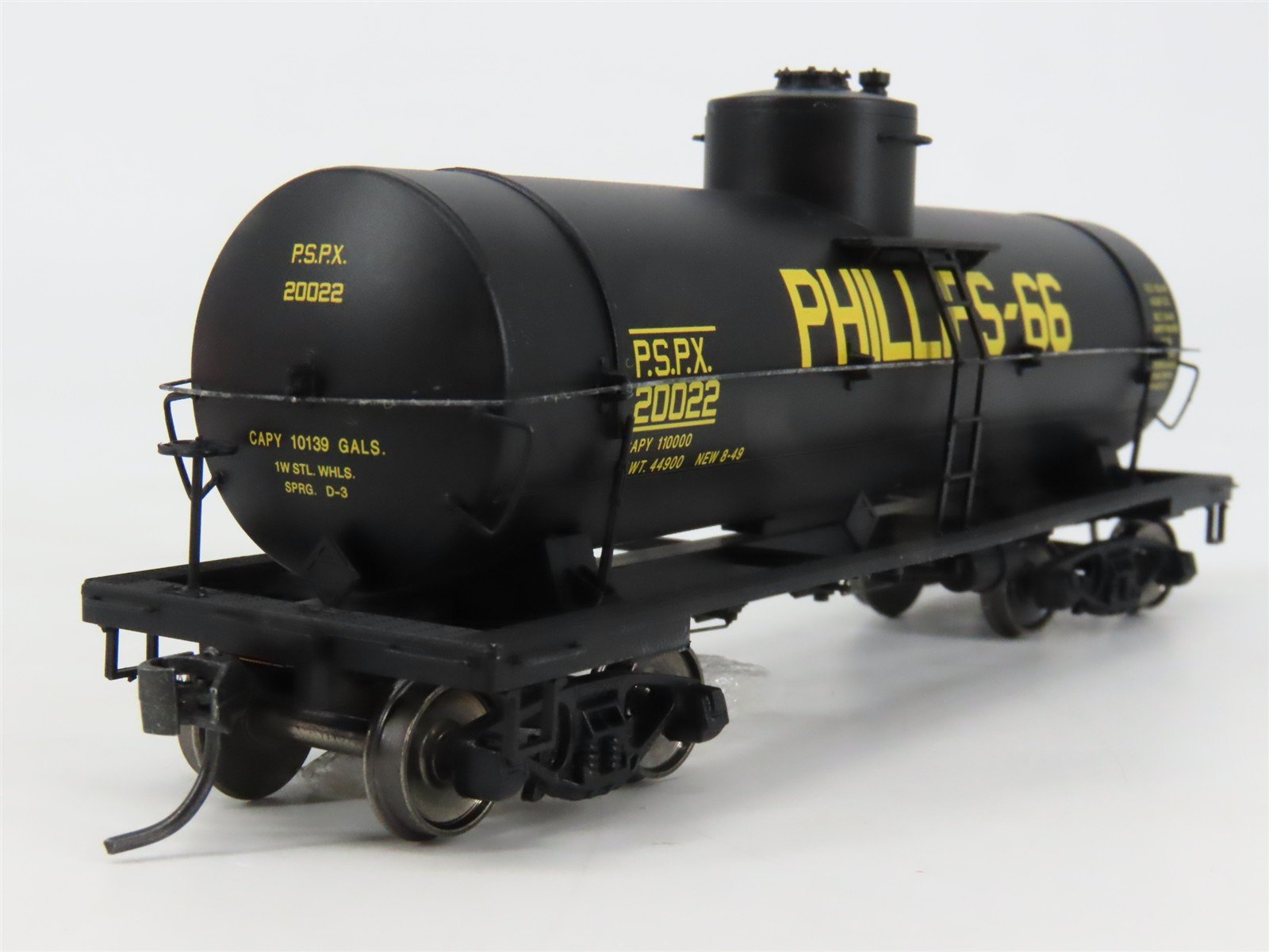 HO Scale Red Caboose RR-33046-19 PSPX Phillips 66 Tank Car 20022 RTR
