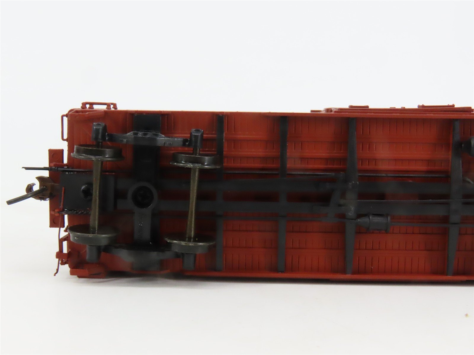 HO Scale Red Caboose RR-38906-14 RI Rock Island Box Car 5914 RTR