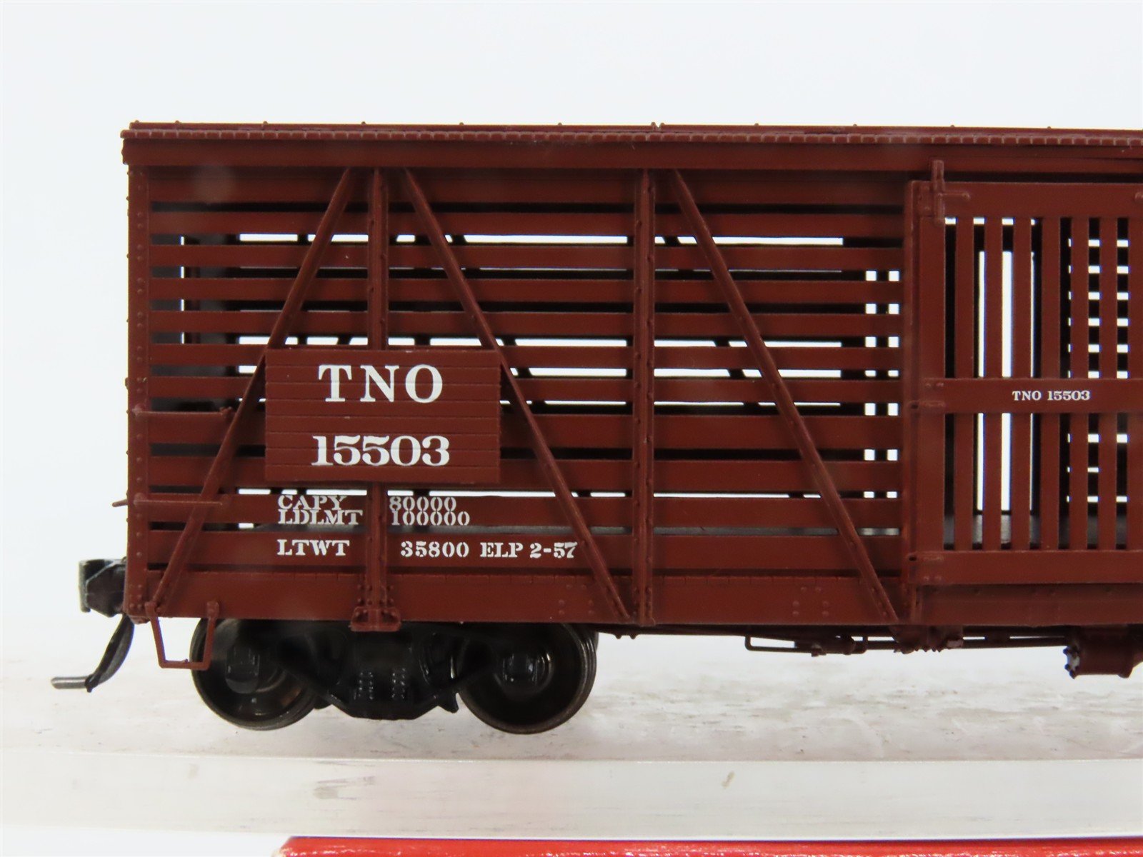 HO Scale Red Caboose RR-39017-01* TNO Texas & New Orleans Stock/Cattle Car RTR