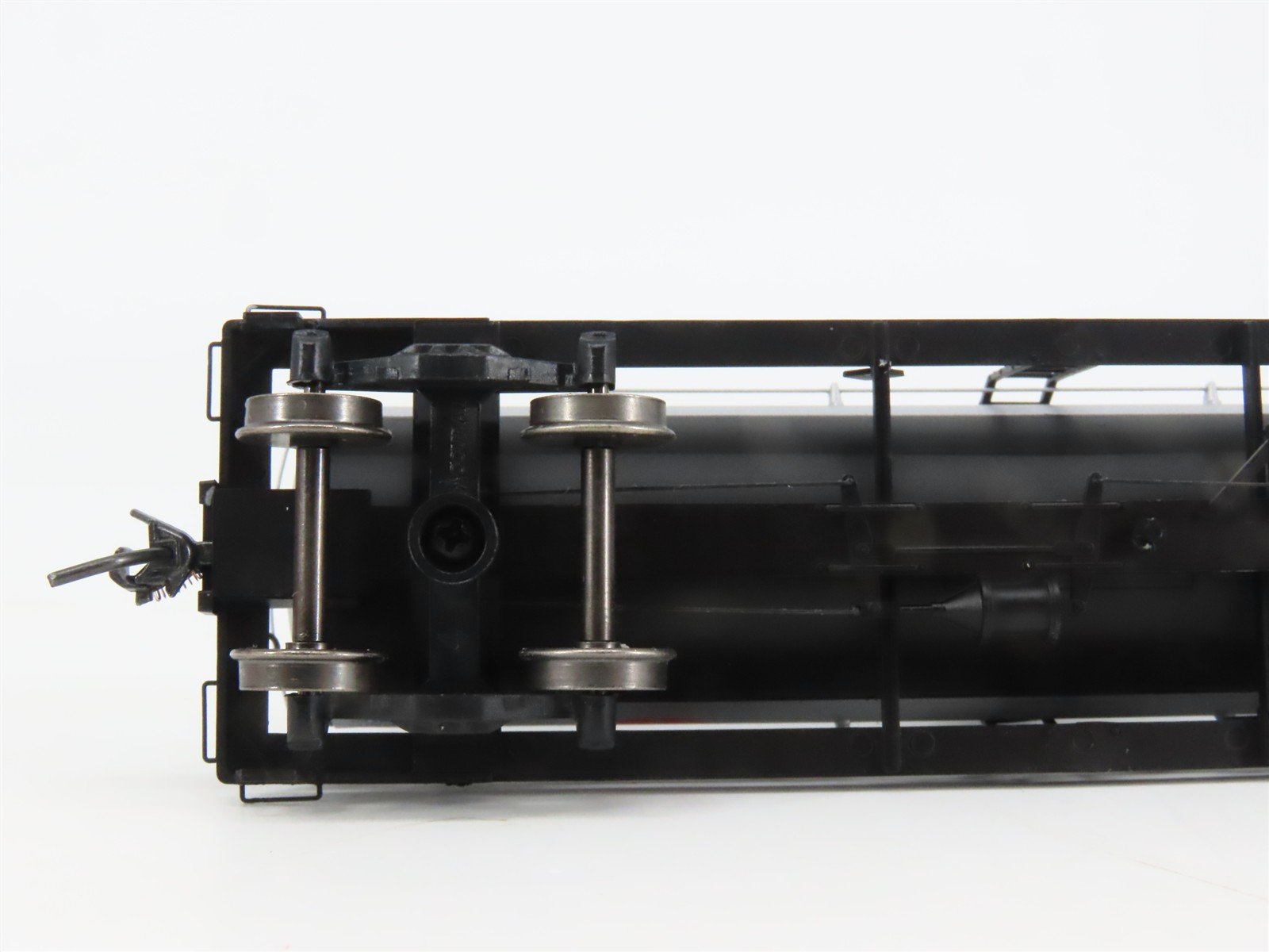 HO Scale Red Caboose RR-33051-11* UTOX Standard Oil Tank Car 324 RTR