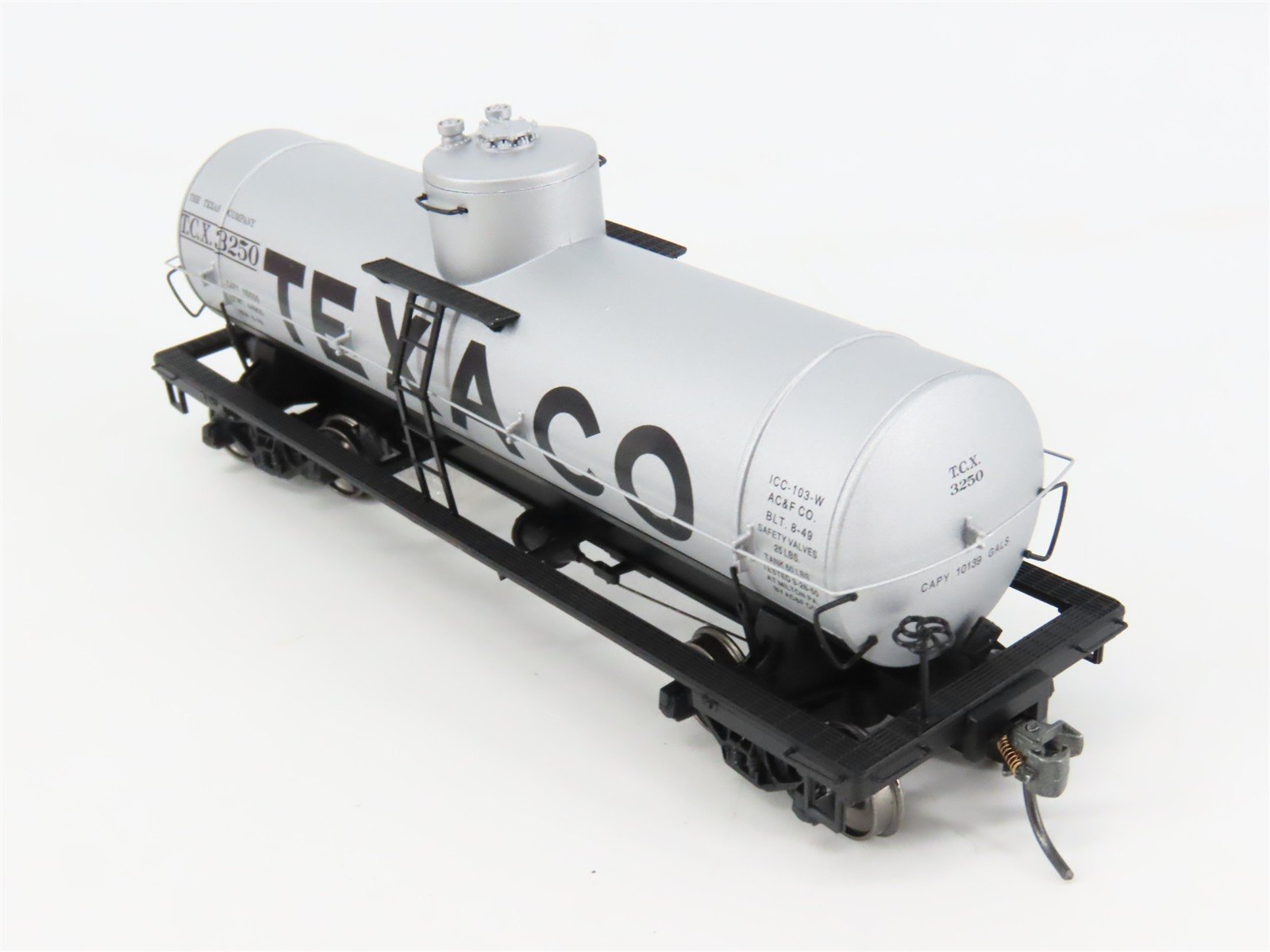 HO Scale Red Caboose RR-33004-06* TCX Texaco Tank Car 3250 RTR