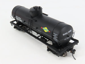 HO Scale Red Caboose RR-33011-49 SUNX Sunoco Tank Car 6459 RTR