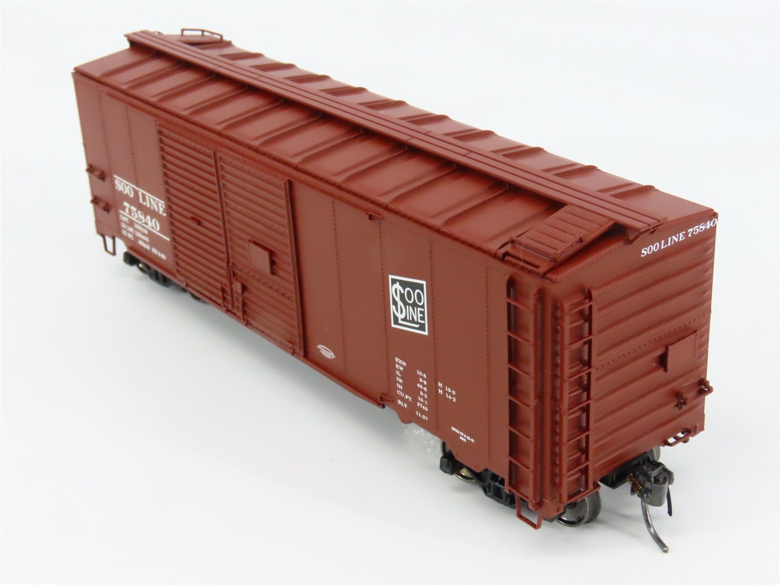 HO Scale Red Caboose RR-38506-33 Soo Line 40' Box Car 75840 RTR