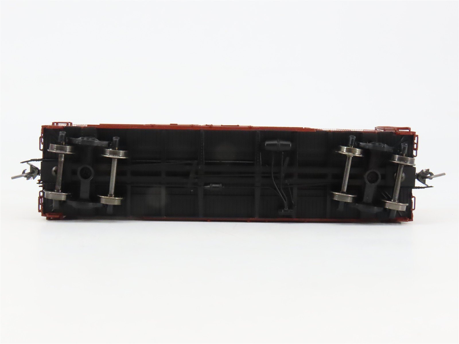 HO Scale Red Caboose RR-38506-33 Soo Line 40' Box Car 75840 RTR