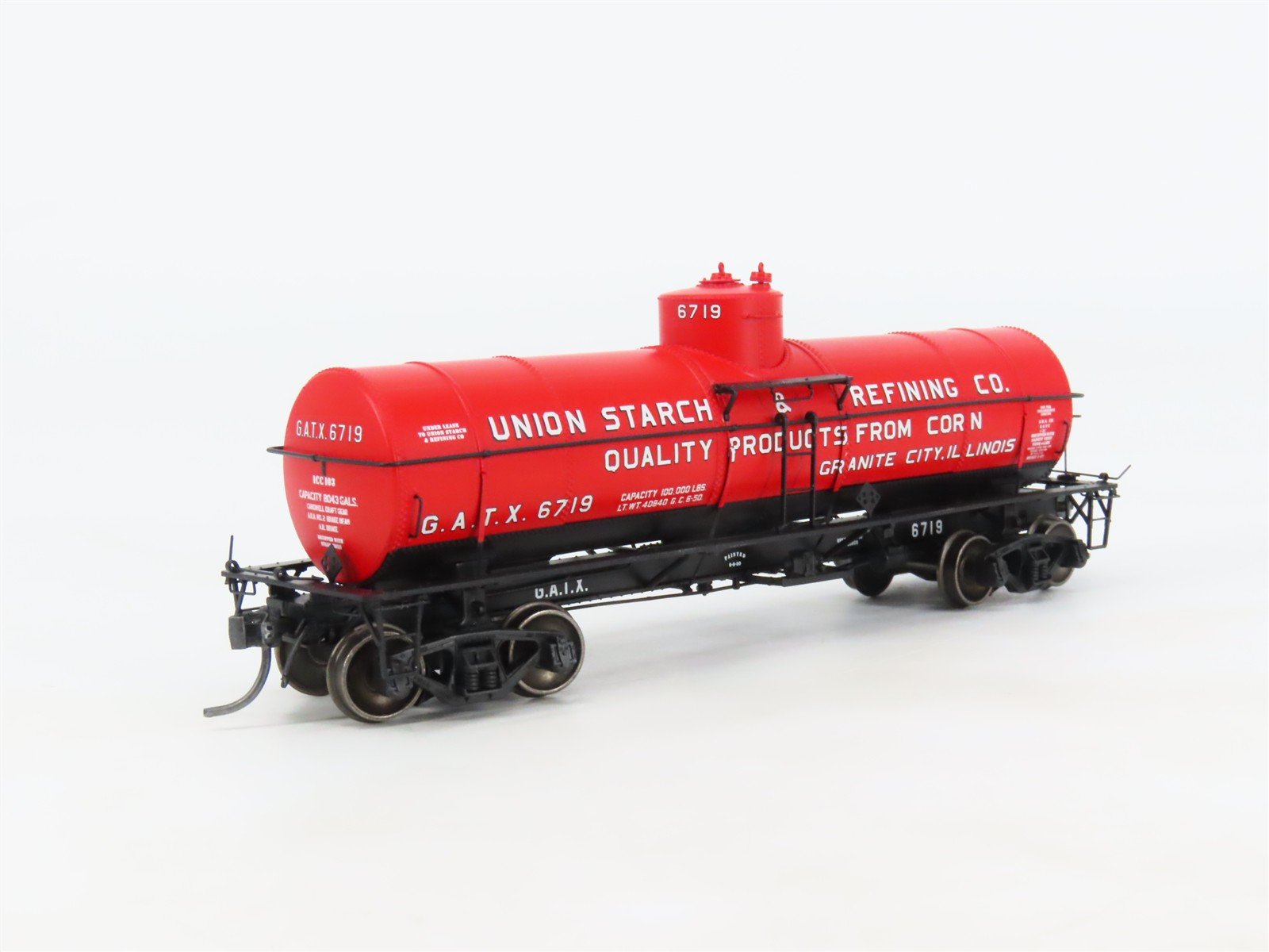 HO Scale Tangent 19017-04 GATX Union Starch Single Dome Tank Car #6719