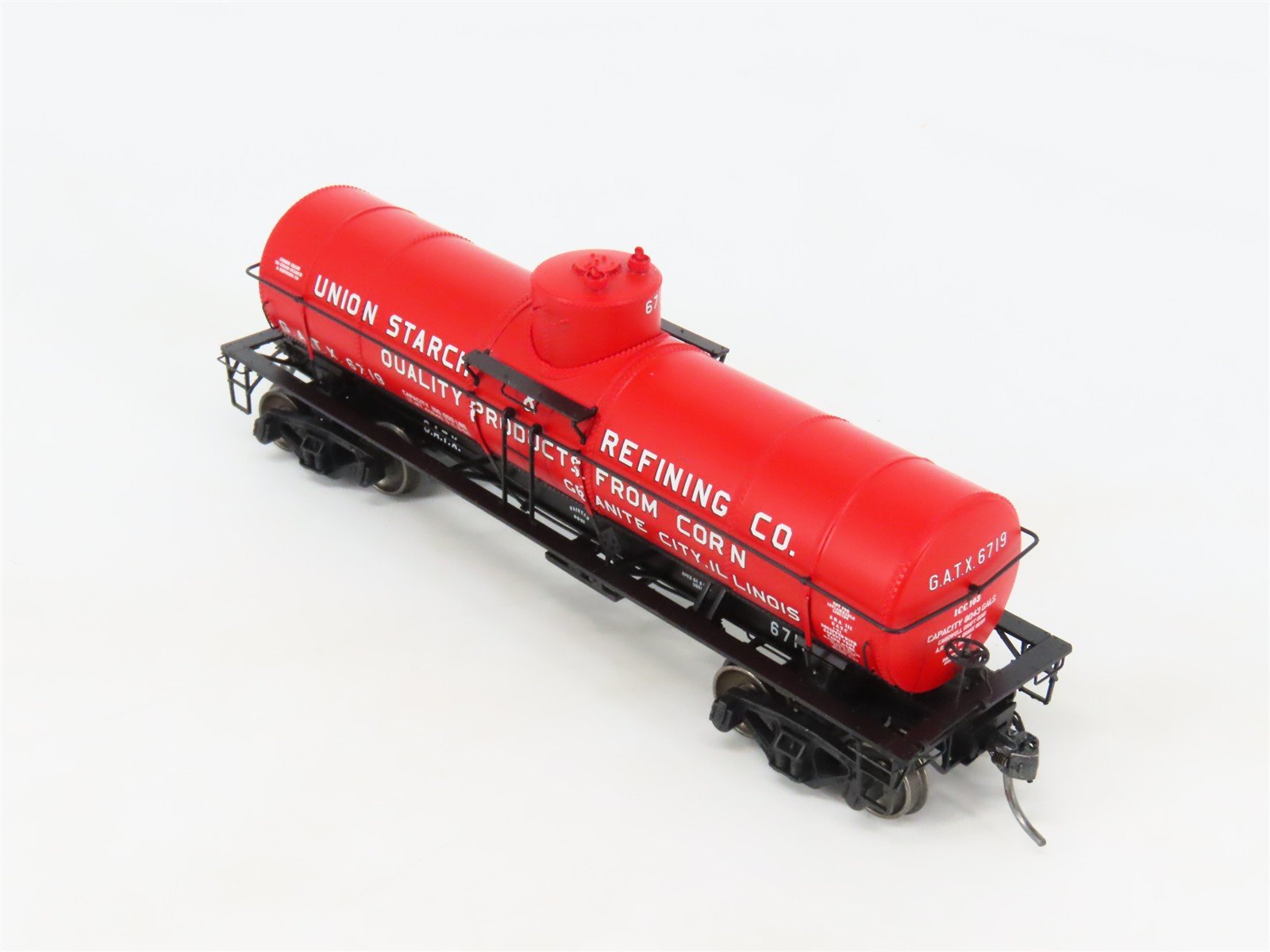 HO Scale Tangent 19017-04 GATX Union Starch Single Dome Tank Car #6719