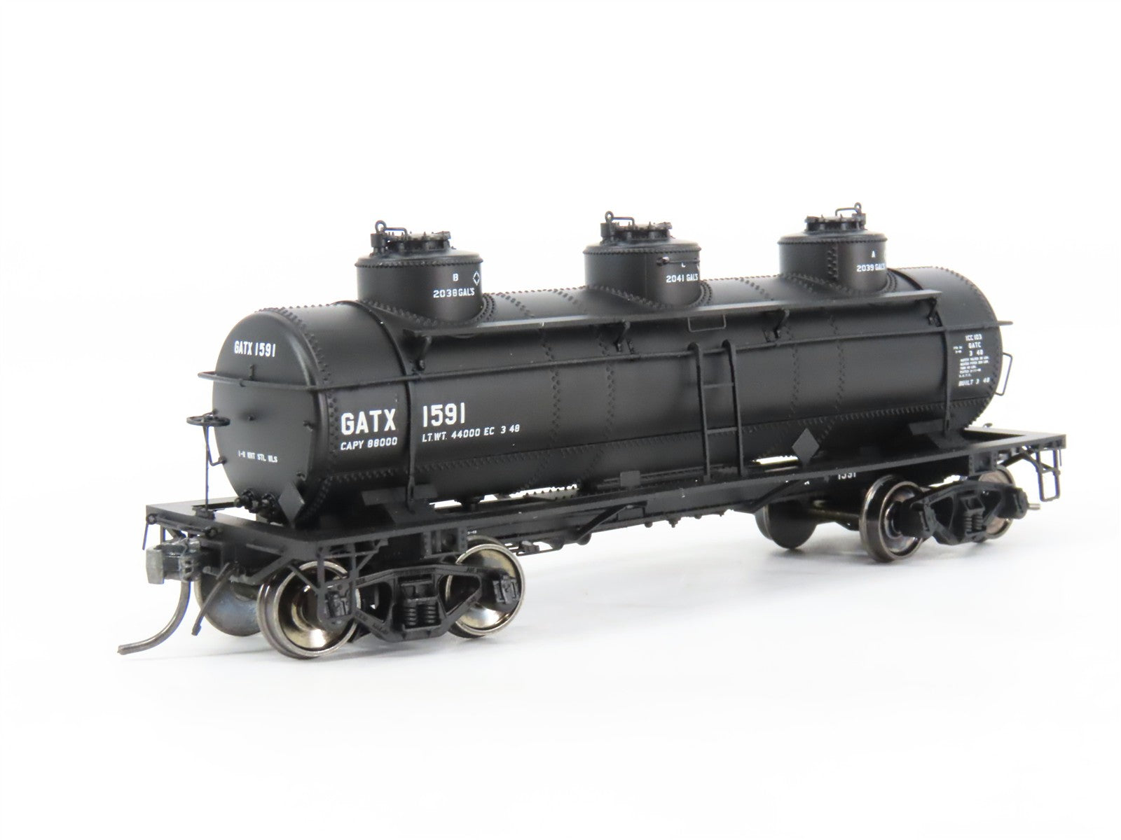 HO Scale Tangent 11519-02 GATX Lease 3-Dome 6,000 Gallon Tank Car #1591