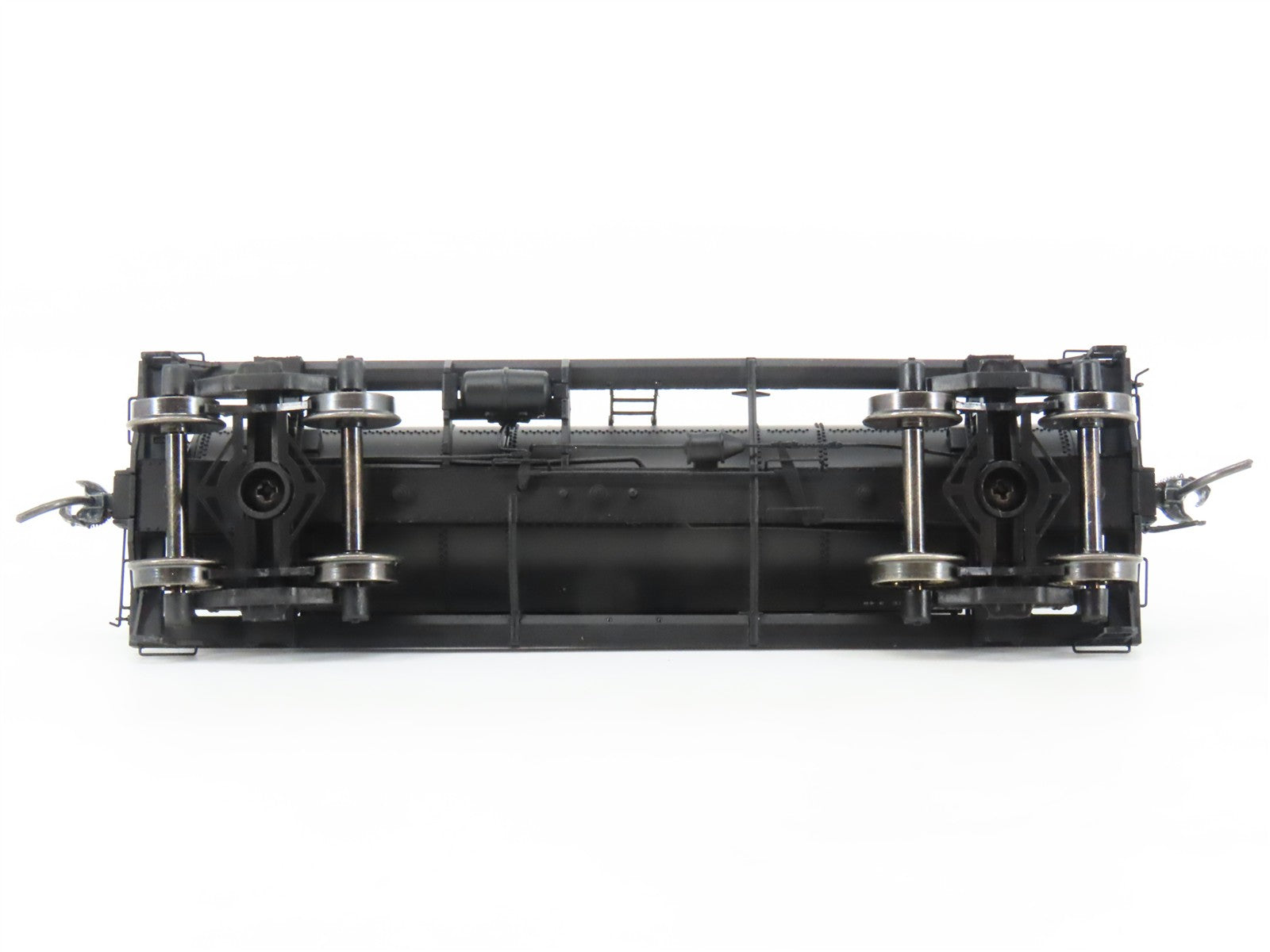 HO Scale Tangent 11519-02 GATX Lease 3-Dome 6,000 Gallon Tank Car #1591