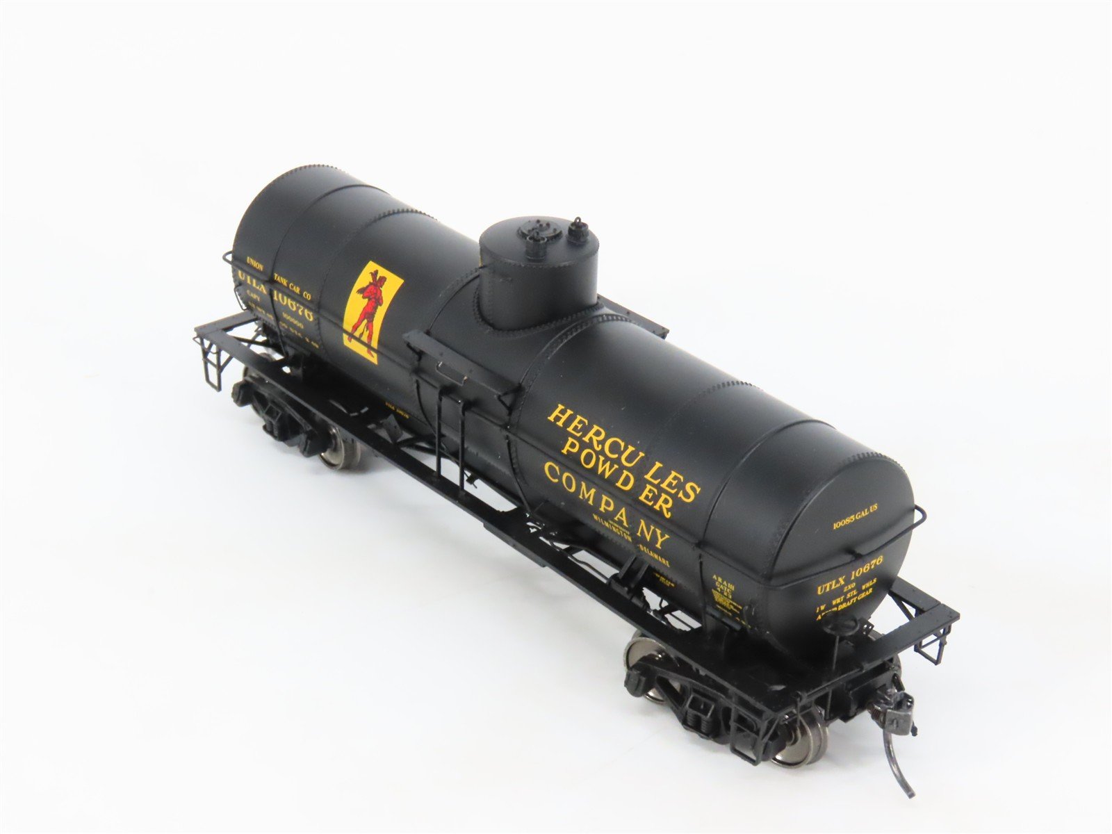 HO Scale Tangent 19062-03 UTLX Hercules Powder Co. Single Dome Tank Car #10676