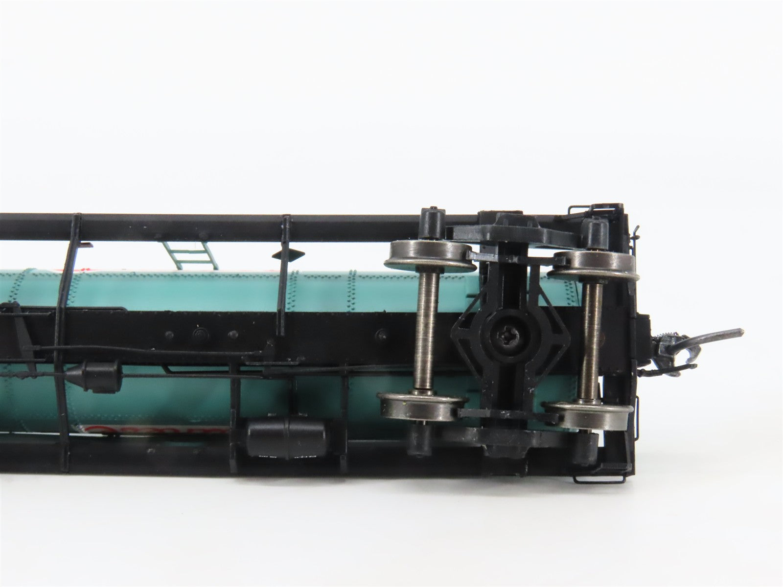 HO Scale Tangent 11510-03 GATX Celanese 6k Gallon Single Dome Tank Car #1407