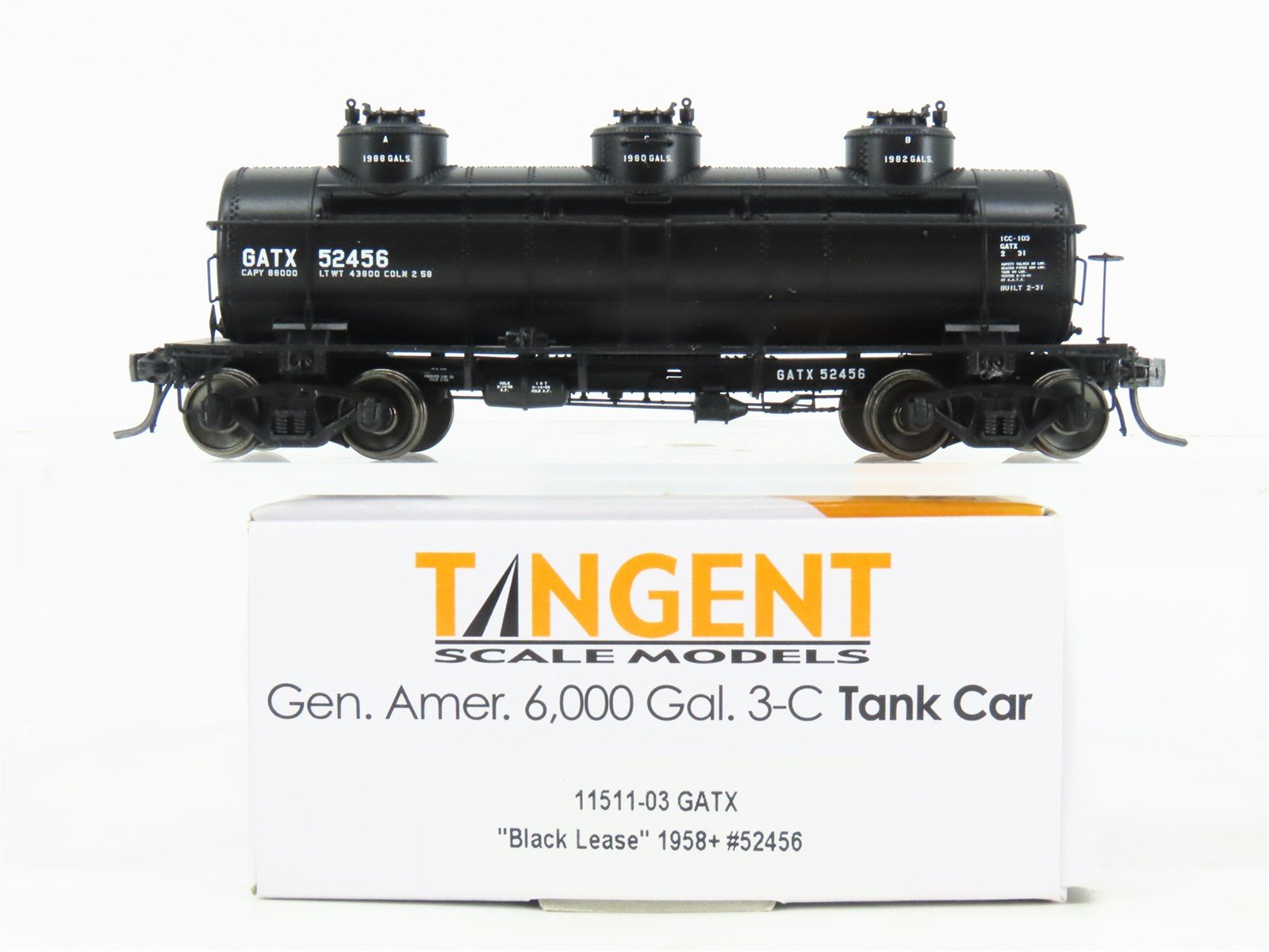 HO Scale Tangent 11511-03 GATX Black Lease 6k Gallon 3-Dome Tank Car #52456