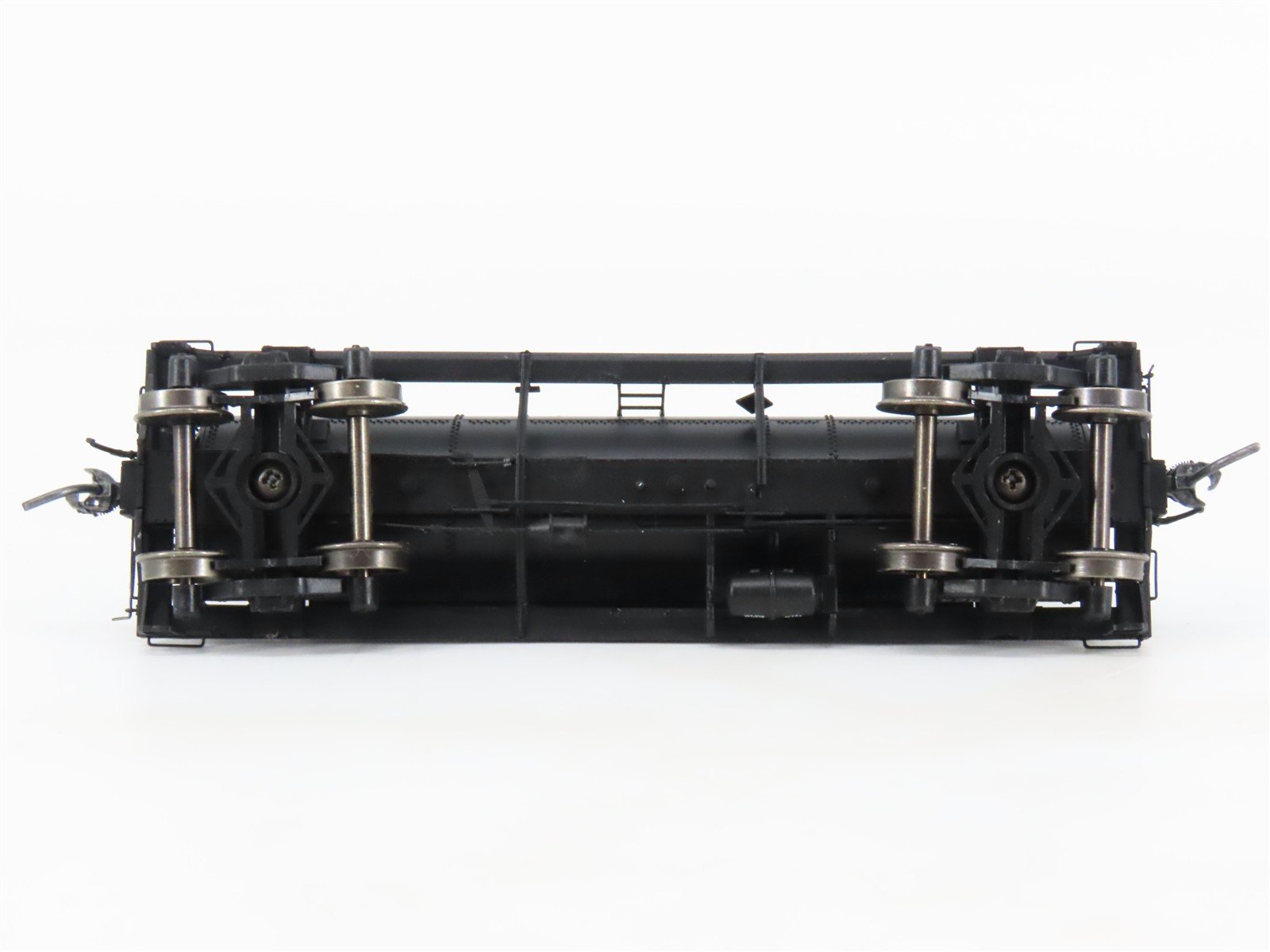 HO Scale Tangent 11511-03 GATX Black Lease 6k Gallon 3-Dome Tank Car #52456