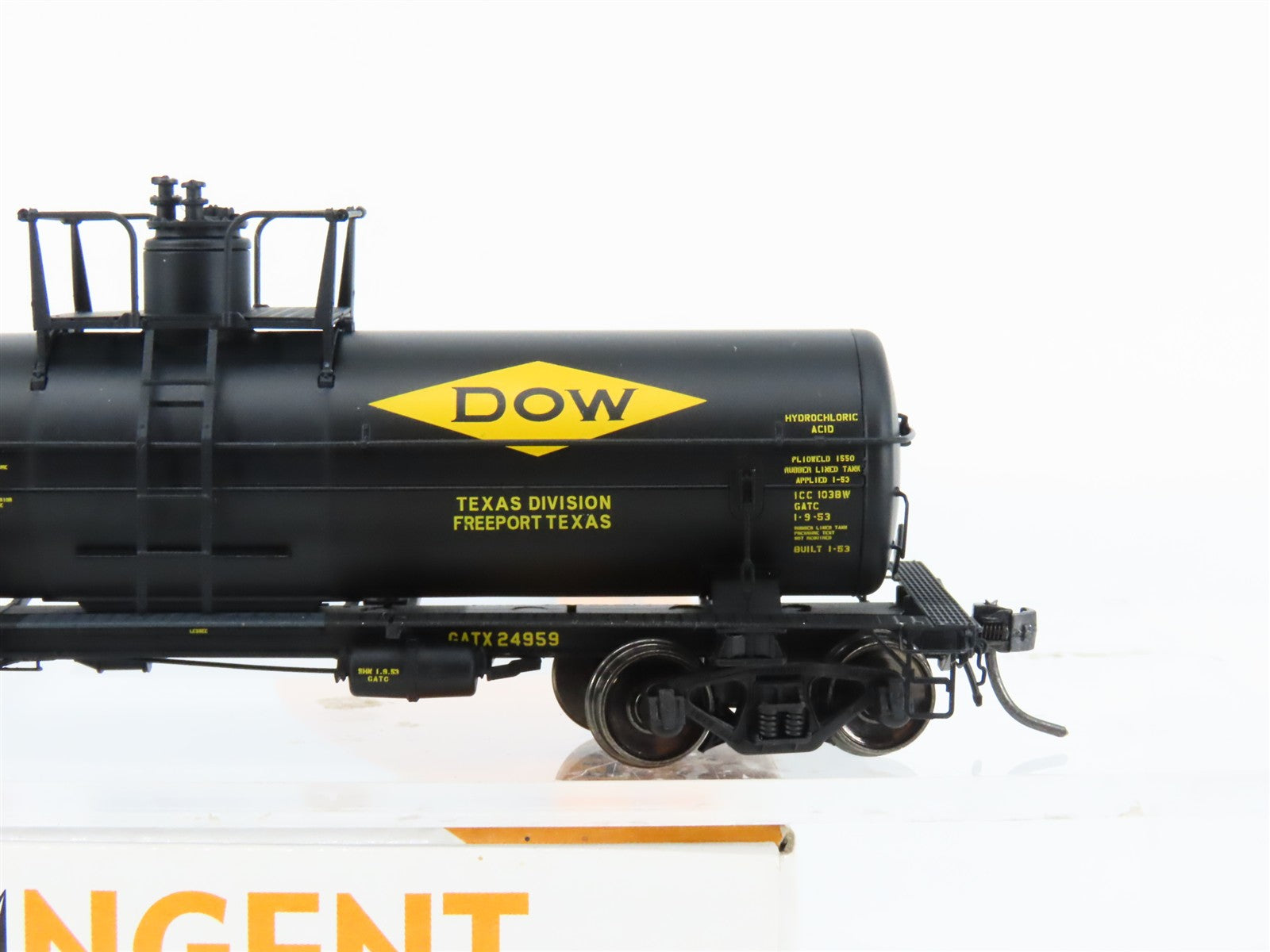 HO Scale Tangent 13013-02 GATX Dow Chemical 8k Gallon Acid Tank Car #24959