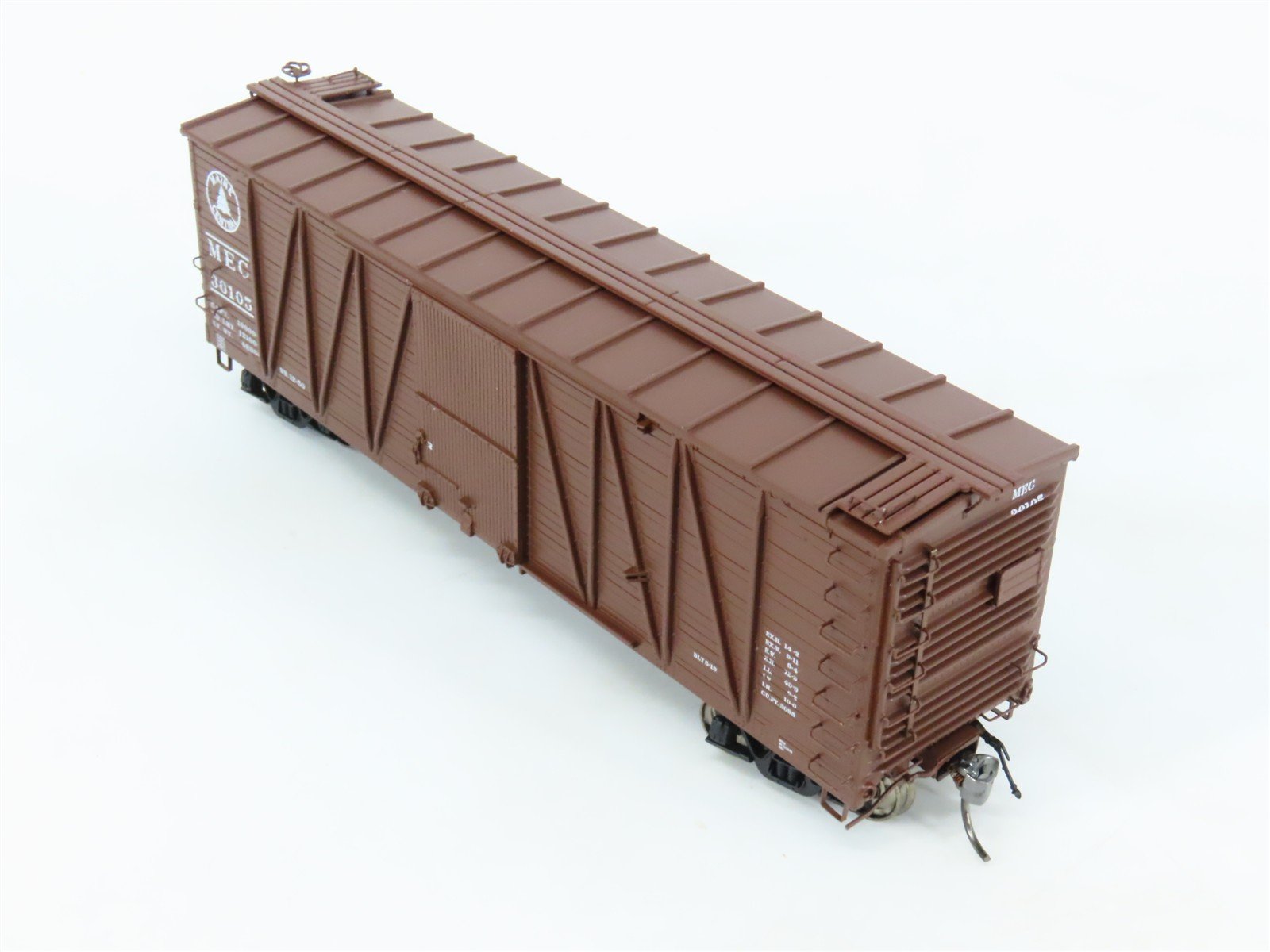 HO Rapido 142008A MEC Maine Central 40' USRA Single-Sheathed Wood Box Car #36105