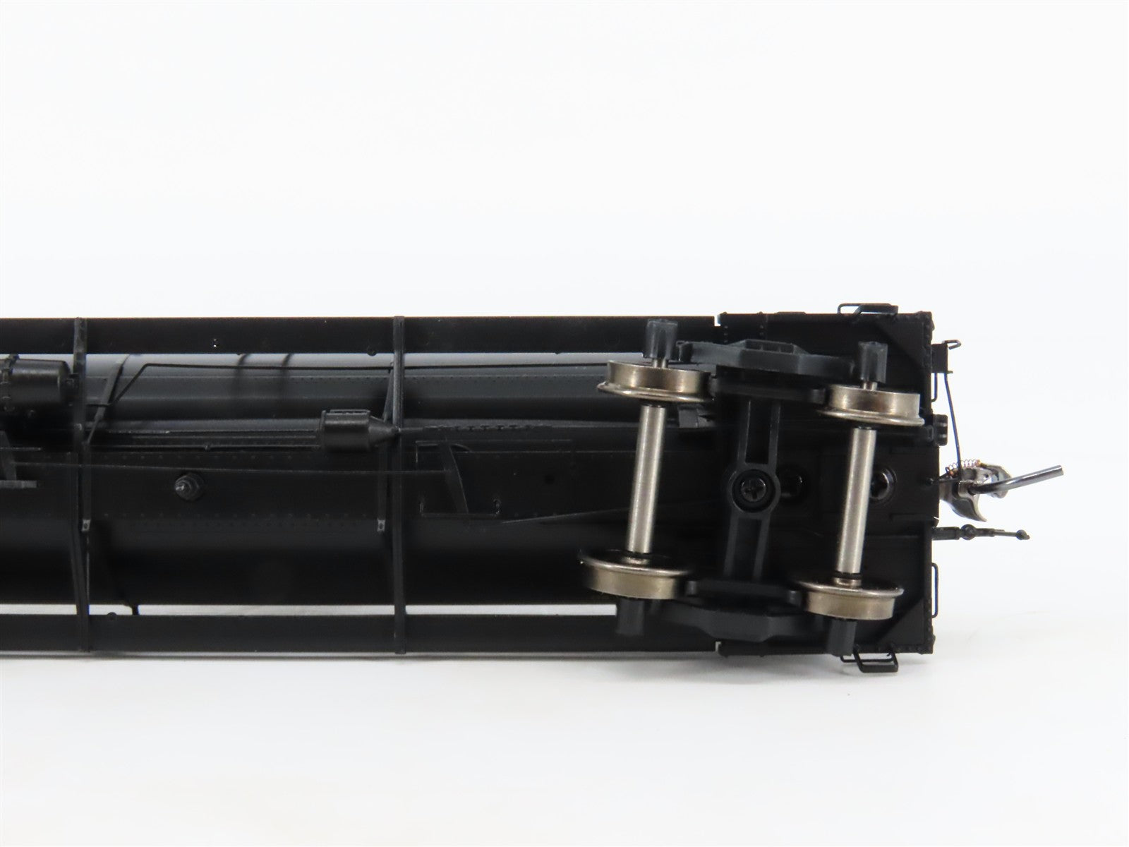 HO Scale Rapido 159010A UTLX Eastman Chemical Single Dome Tank Car #36299