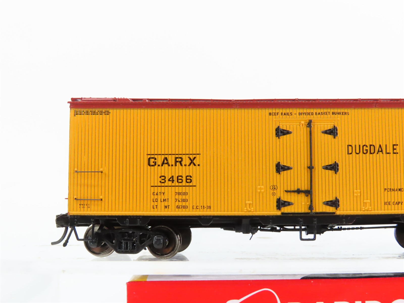 HO Scale Rapido 121005-3 GARX Dugdale Packing Co. 37' Meat Reefer #3466