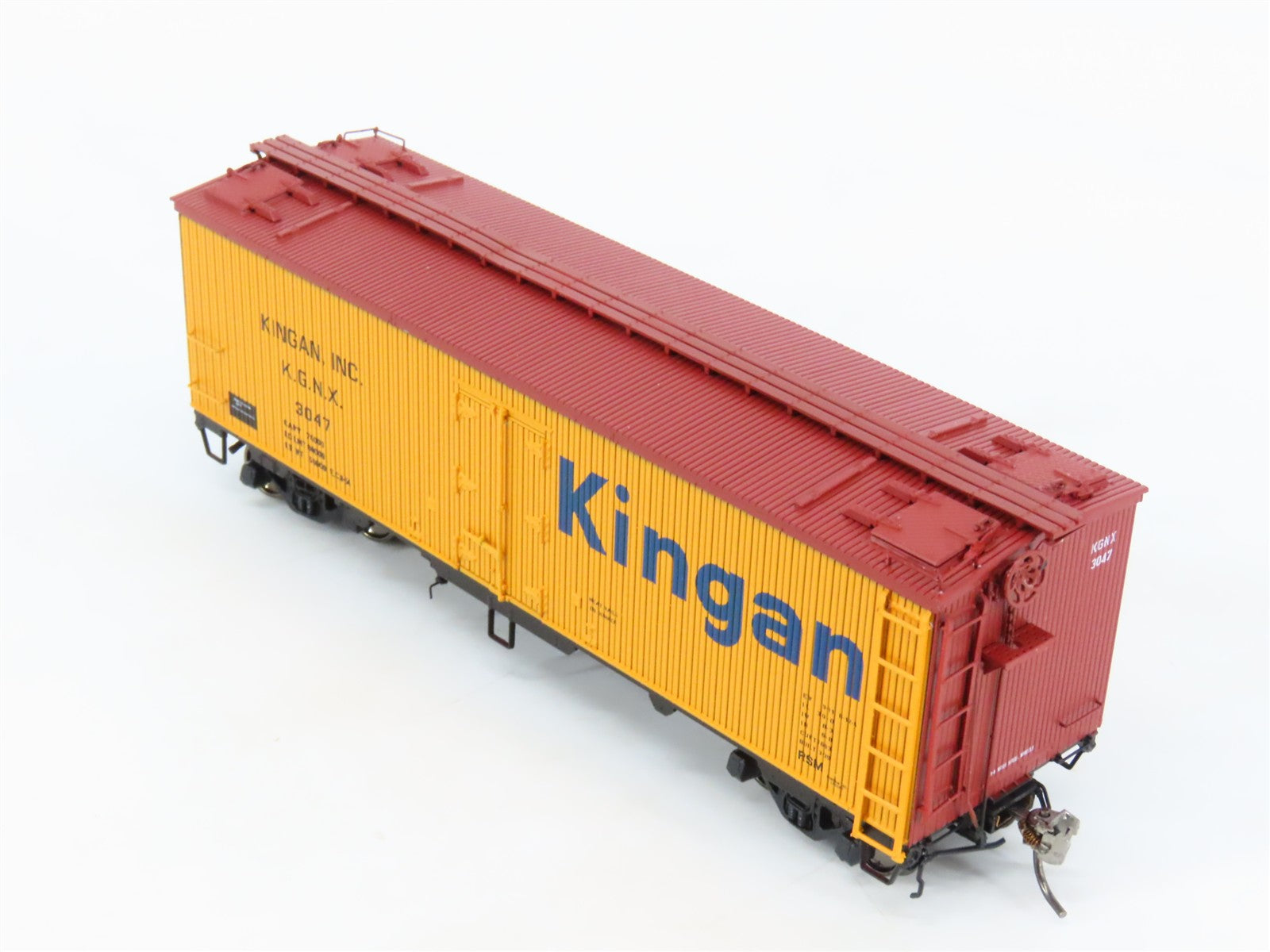 HO Scale Rapido 121056-1 KGNX Kingan GARX 37' Meat Reefer #3047