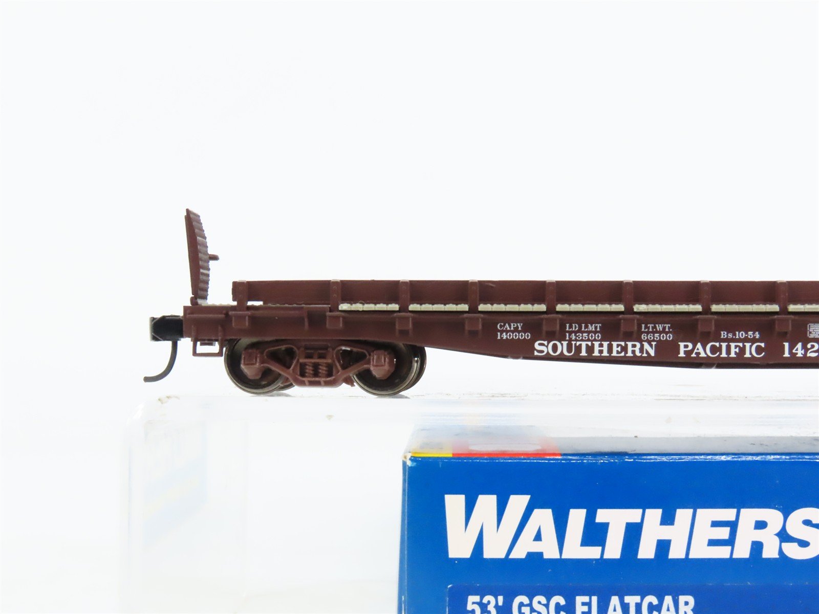 HO Scale Walthers Mainline 910-5119 SP Southern Pacific 53' GSC Flat Car #142765