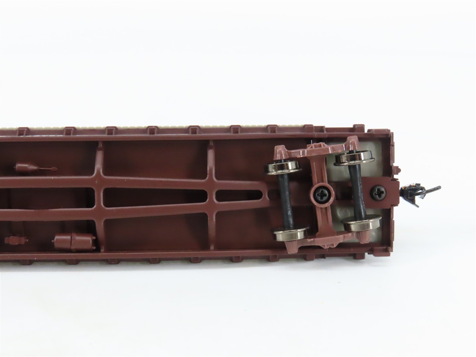 HO Scale Walthers Mainline 910-5119 SP Southern Pacific 53' GSC Flat Car #142765