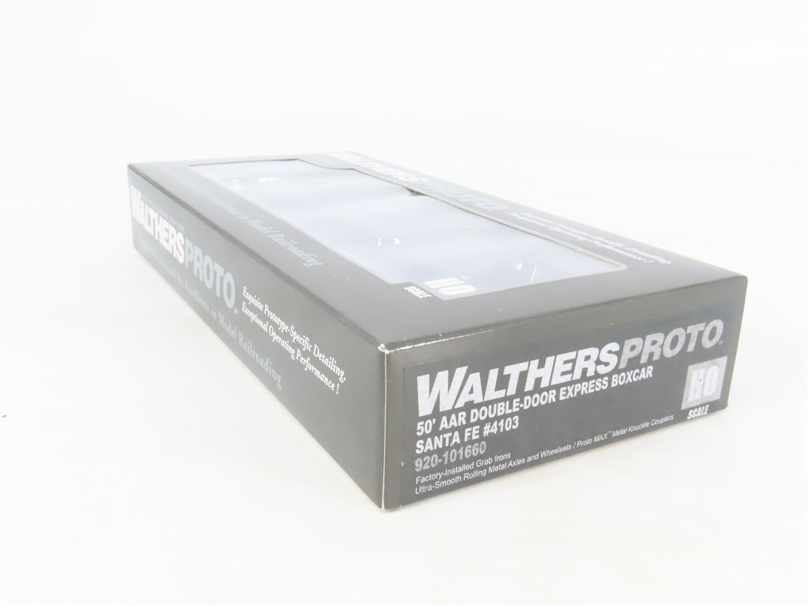 HO Scale Walthers Proto 920-101660 ATSF Santa Fe 50' AAR Express Box Car #4103
