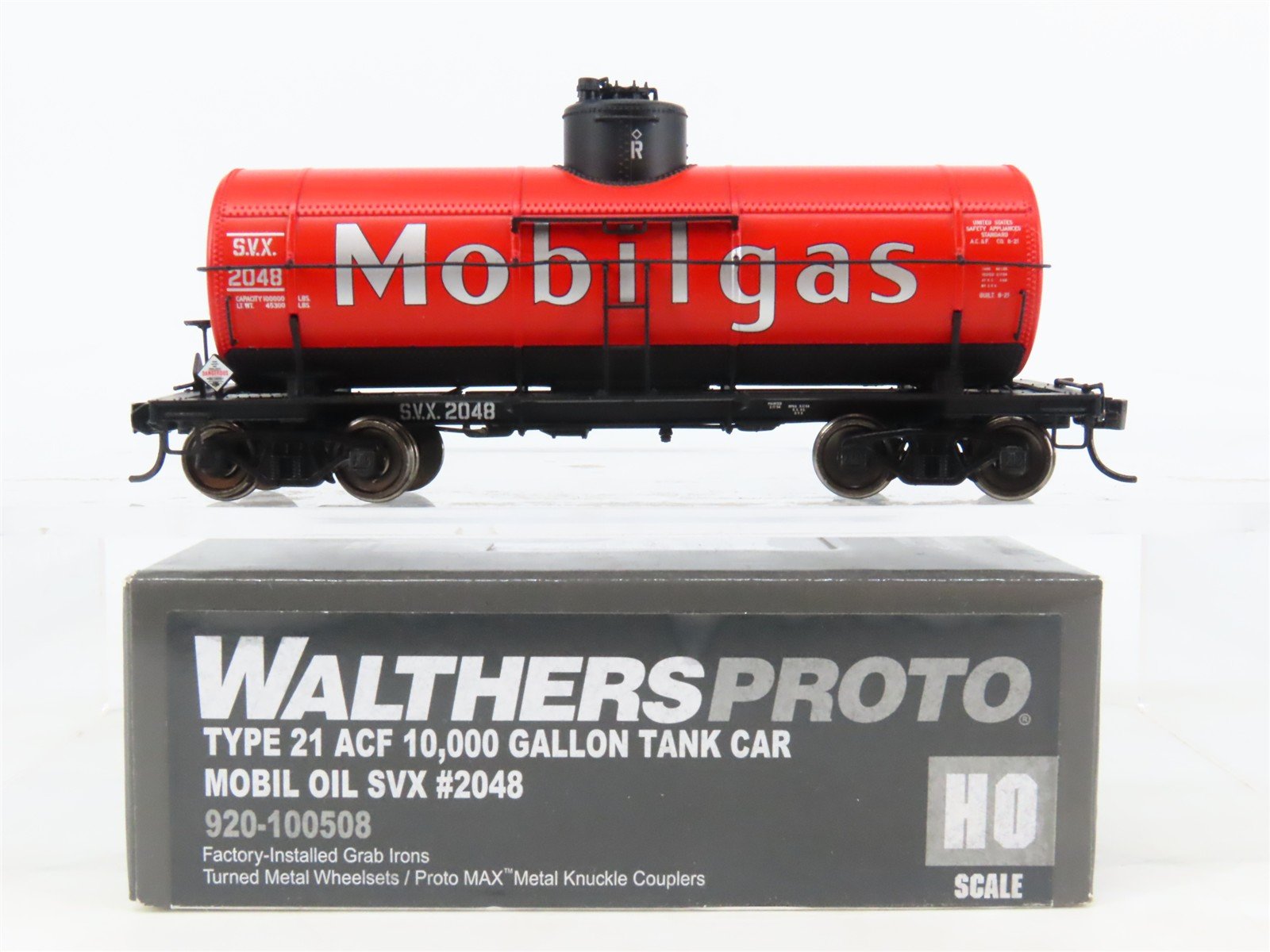 HO Scale Walthers Proto 920-100508 SVX Mobil Oil Single Dome Tank Car #2048