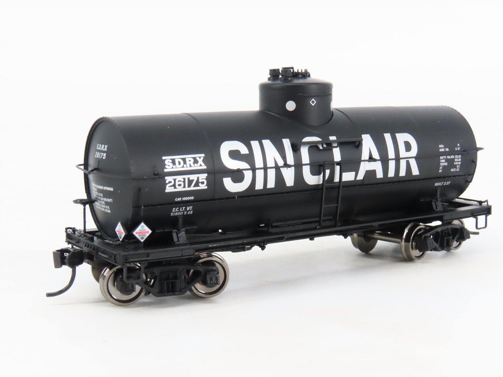 HO Scale Walthers Proto 920-100410 SDRX Sinclair Single Dome Tank Car #26175