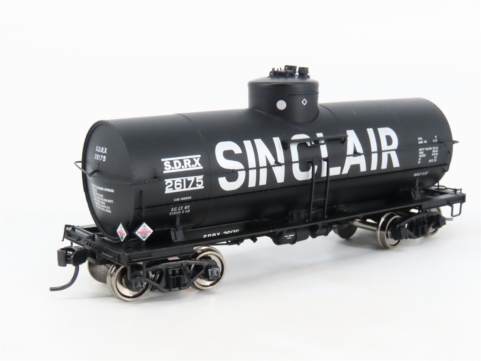 HO Scale Walthers Proto 920-100410 SDRX Sinclair Single Dome Tank Car #26175