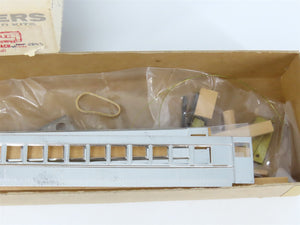 HO Walthers Kit 5525 Undecorated PRR MU Coach Electric Rail Car - UNPOWERED