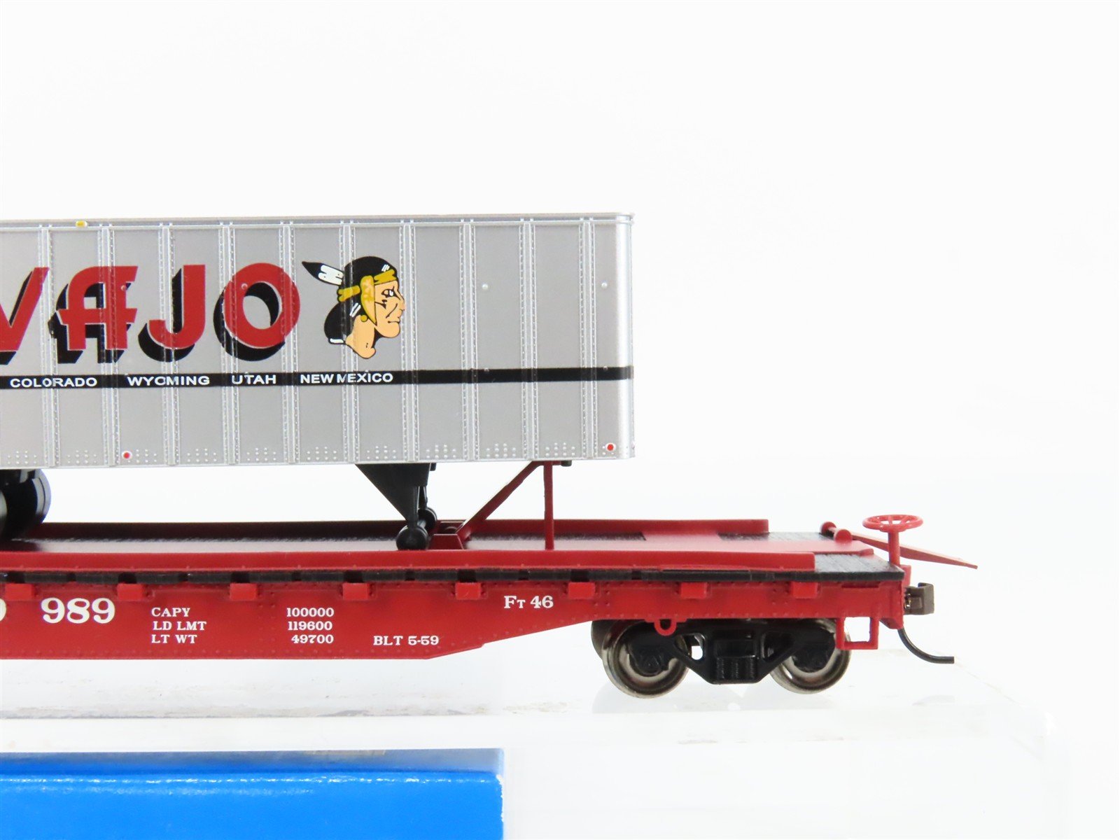 HO Scale Bachmann Silver Series 16701 ATSF Santa Fe Flat Car #89989 w/ Trailer