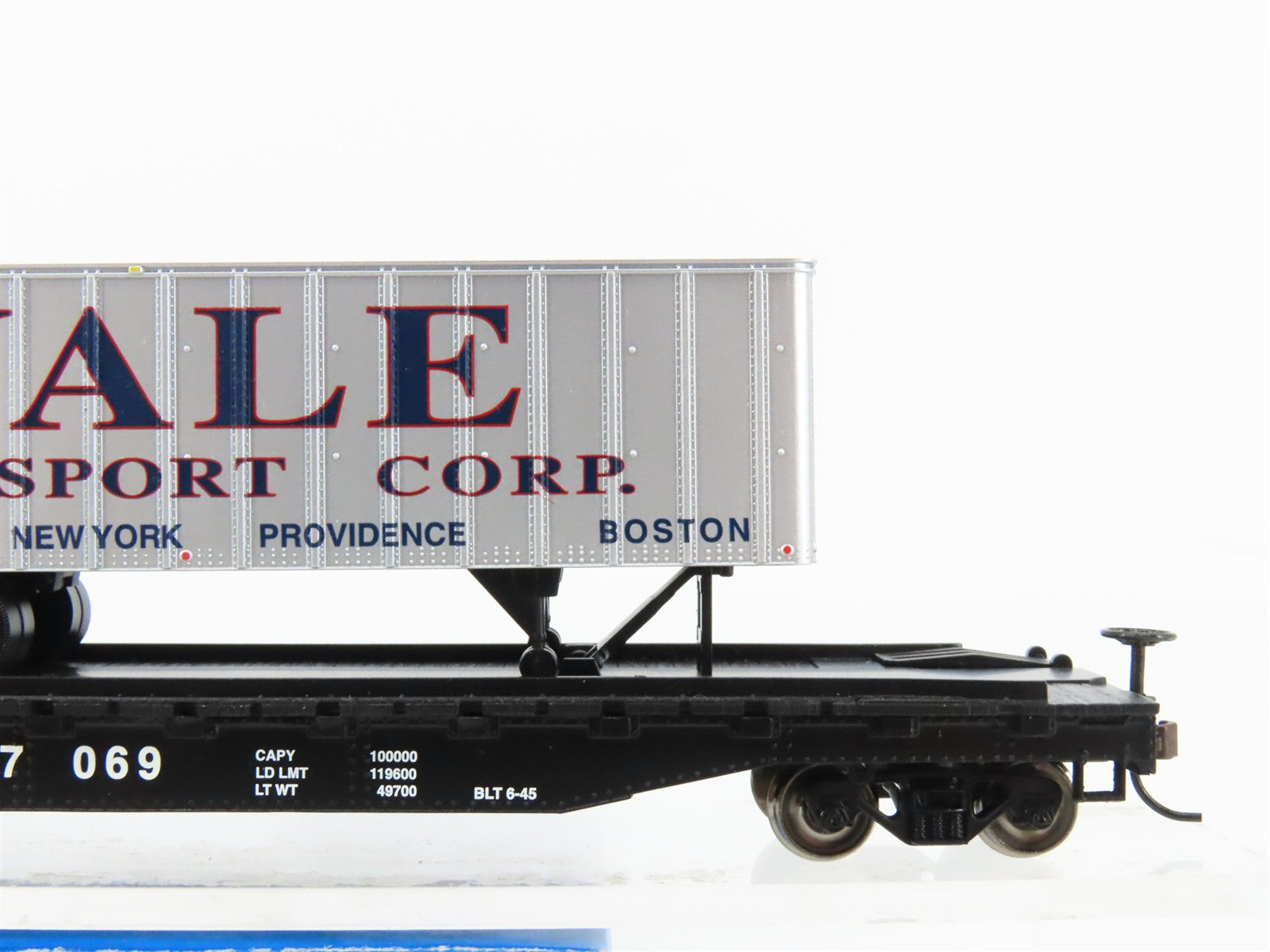 HO Scale Bachmann Silver Series 16705 ACL Flat Car #77069 w/ Yale Trailer