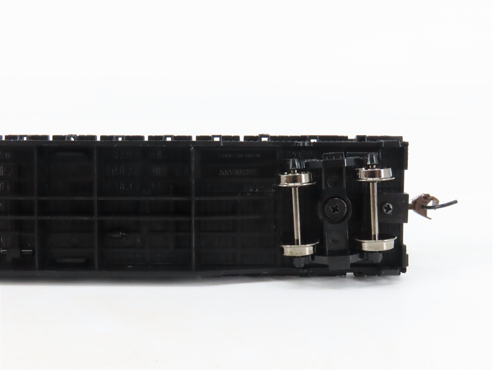 HO Scale Bachmann Silver Series 16705 ACL Flat Car #77069 w/ Yale Trailer