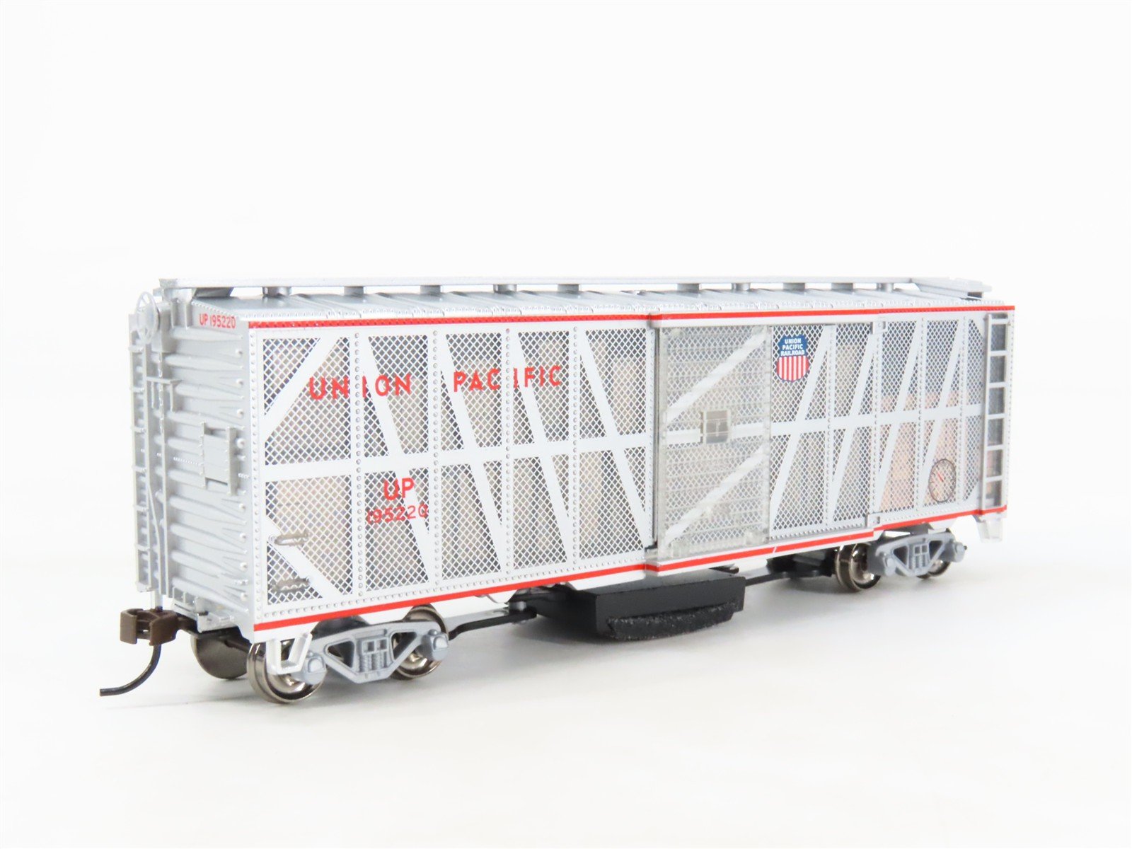 HO Bachmann Silver Series 16316 UP Track Cleaning Damage Control Box Car #195220