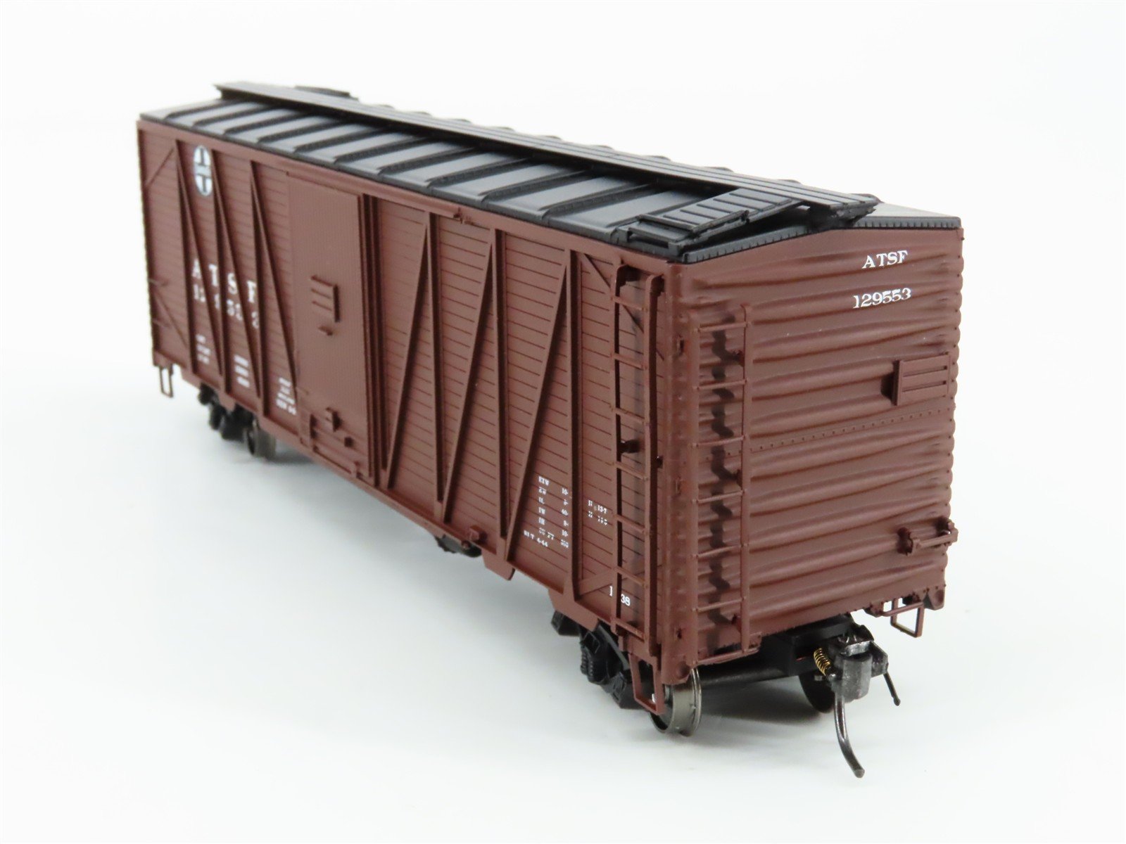 HO Scale Intermountain 46071-14 ATSF Santa Fe 40' WWII Emergency Boxcar #129553