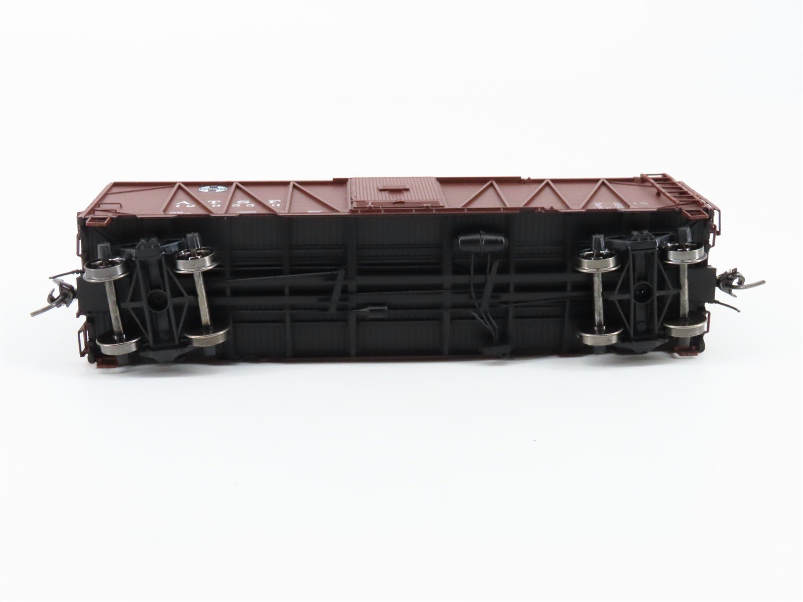 HO Scale Intermountain 46071-14 ATSF Santa Fe 40' WWII Emergency Boxcar #129553