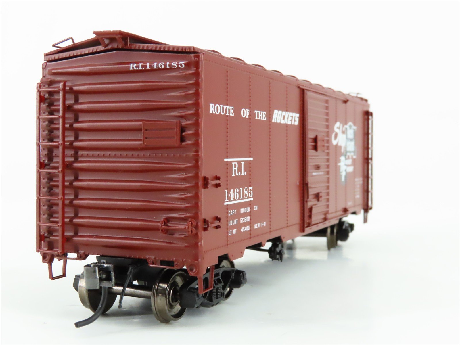 HO Scale Intermountain 45824-03 RI Rock Island AAR 40' Boxcar #146185