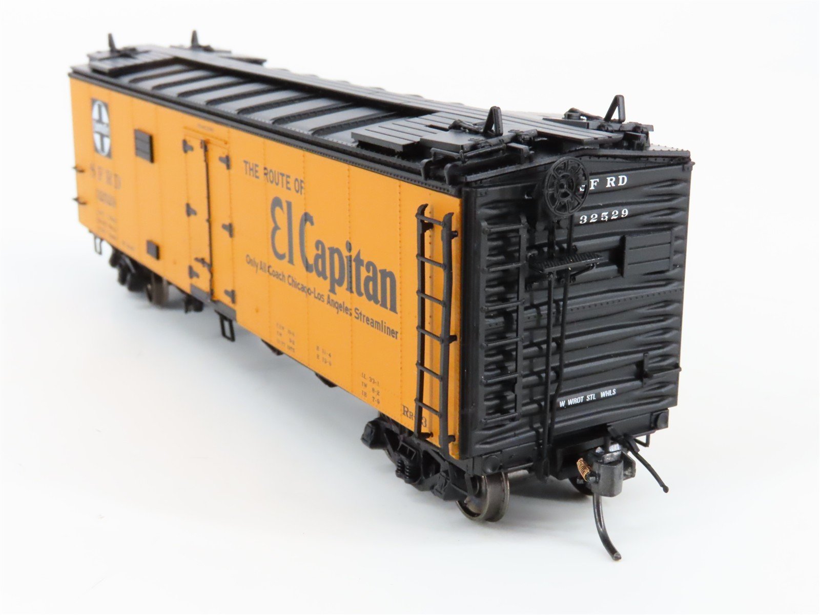 HO Scale Intermountain 46107-34 SFRD Santa Fe El Capitan Refrigerator Car #32529
