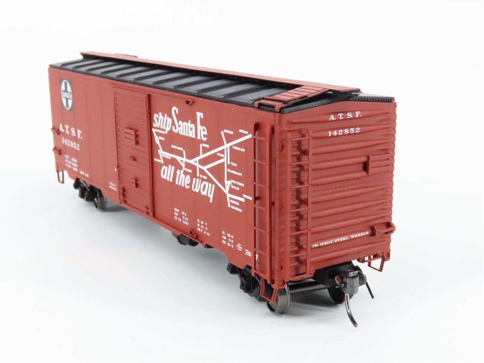 HO Scale Intermountain 45834-05 ATSF Santa Fe 40' 1937 AAR Boxcar #142852
