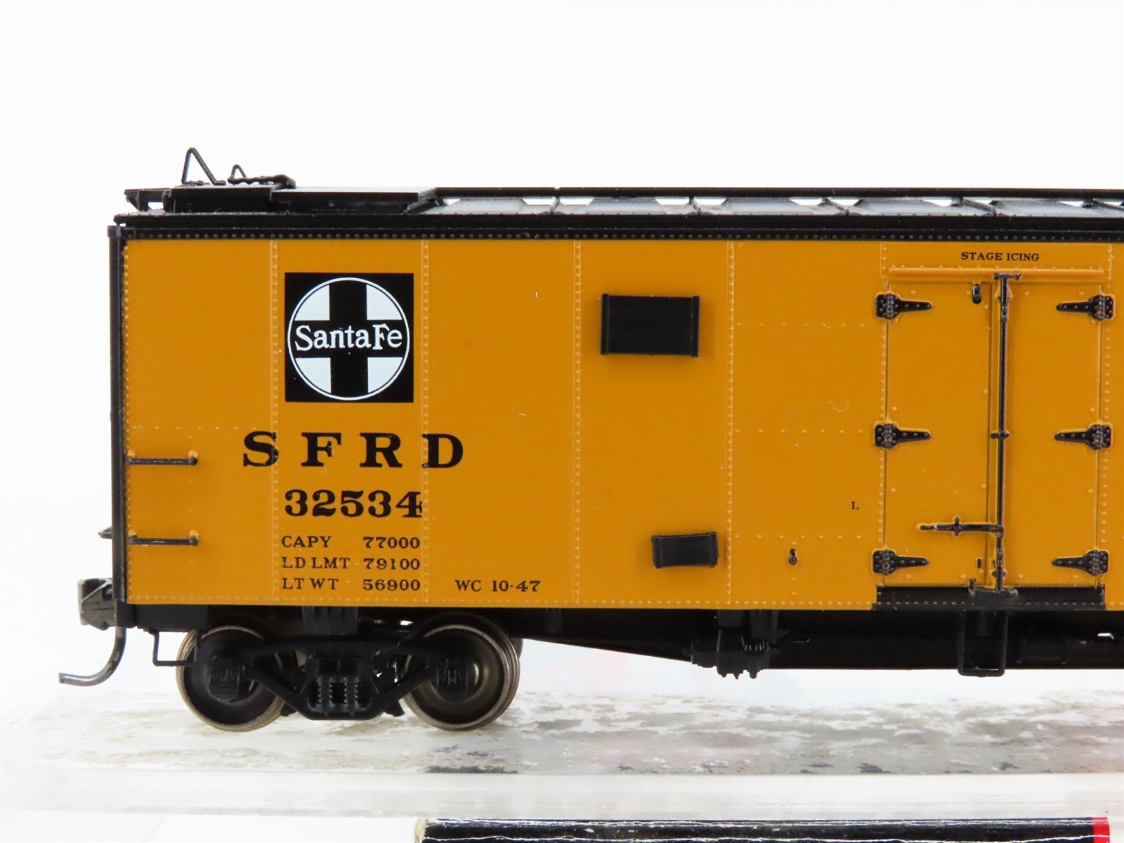 HO Scale Intermountain 46107-29 SFRD Santa Fe El Capitan Refrigerator Car #32534