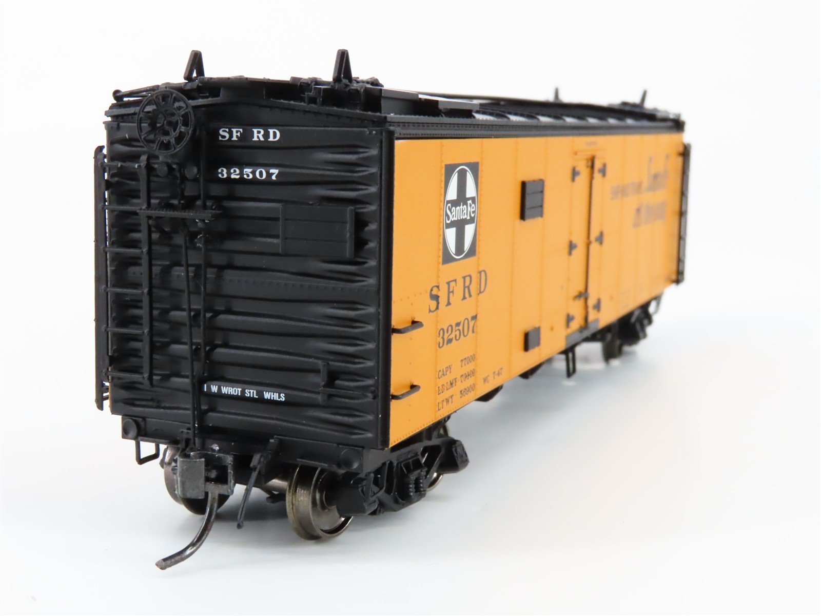 HO Intermountain 46108-22 SFRD Santa Fe Grand Canyon Refrigerator Car #32507